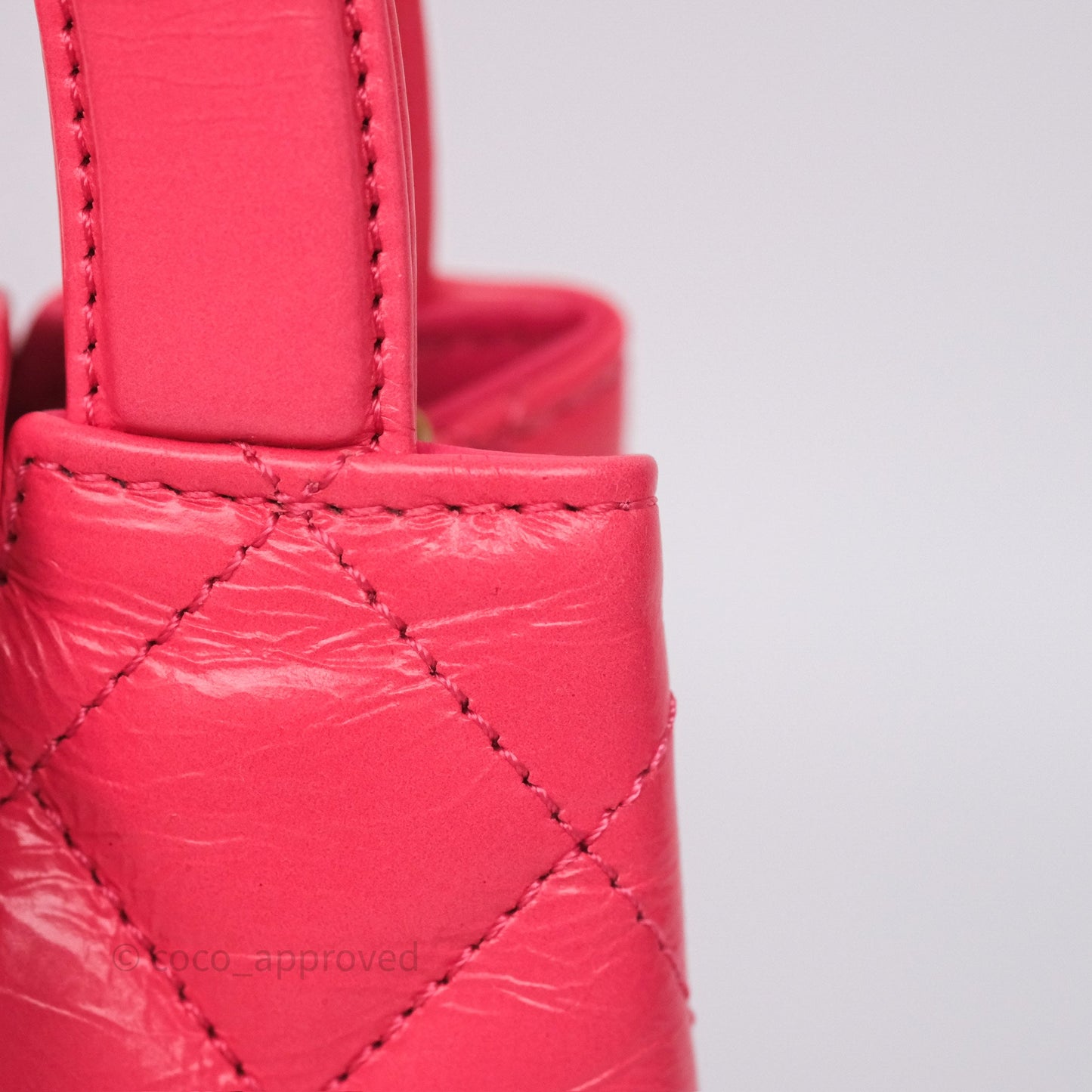 Chanel Kelly Bag Pink Shiny Calfskin Aged Gold Hardware
