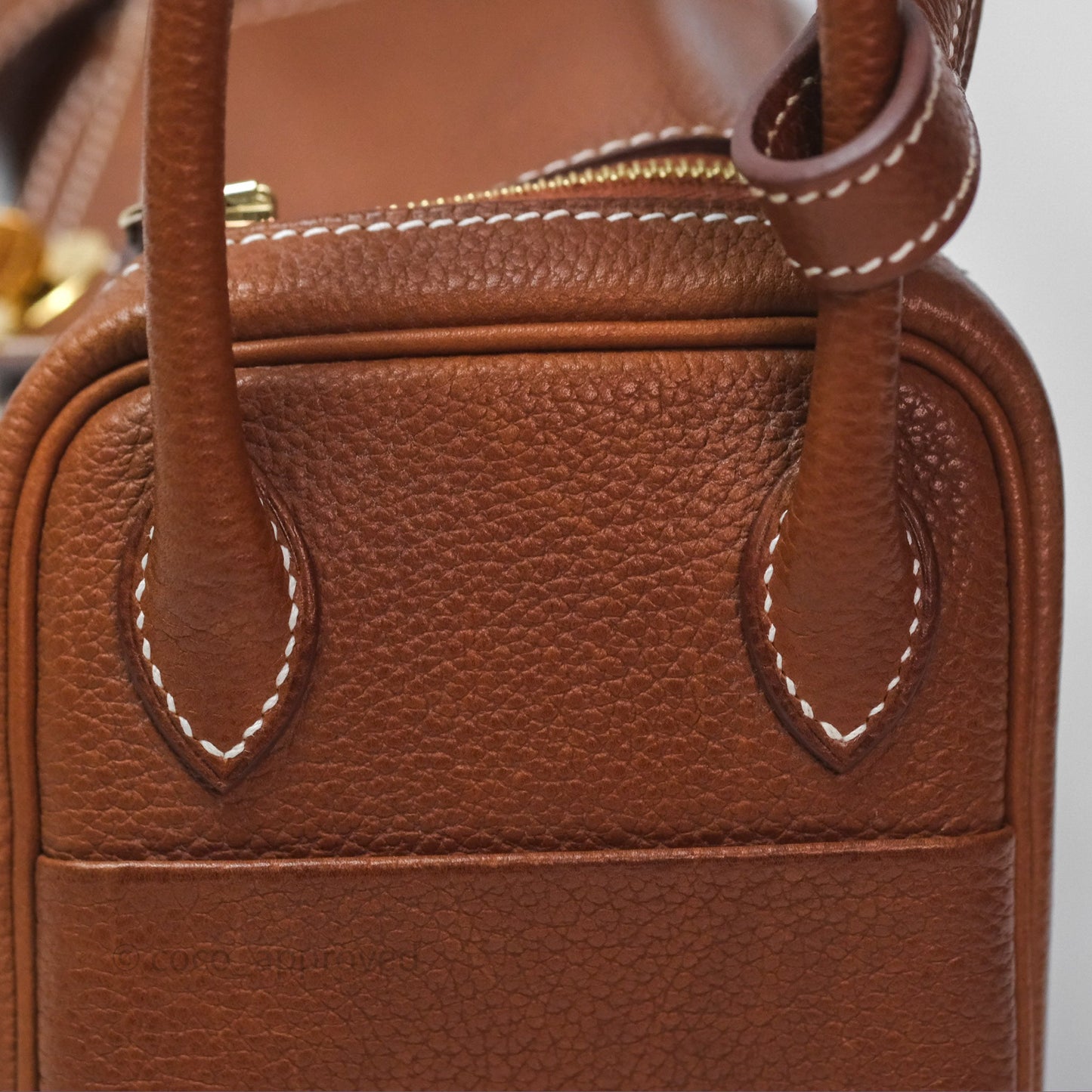 Hermès Mini Lindy 20 Fauve 34 Barenia Gold Hardware