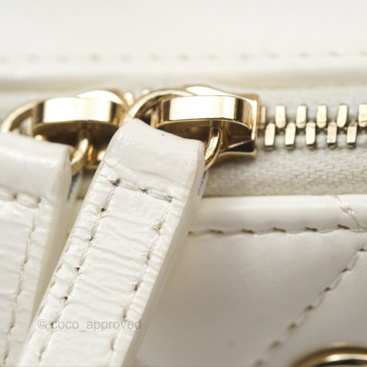 Chanel Top Handle Quilted Vanity Case White Shiny Lambskin Good Hardware