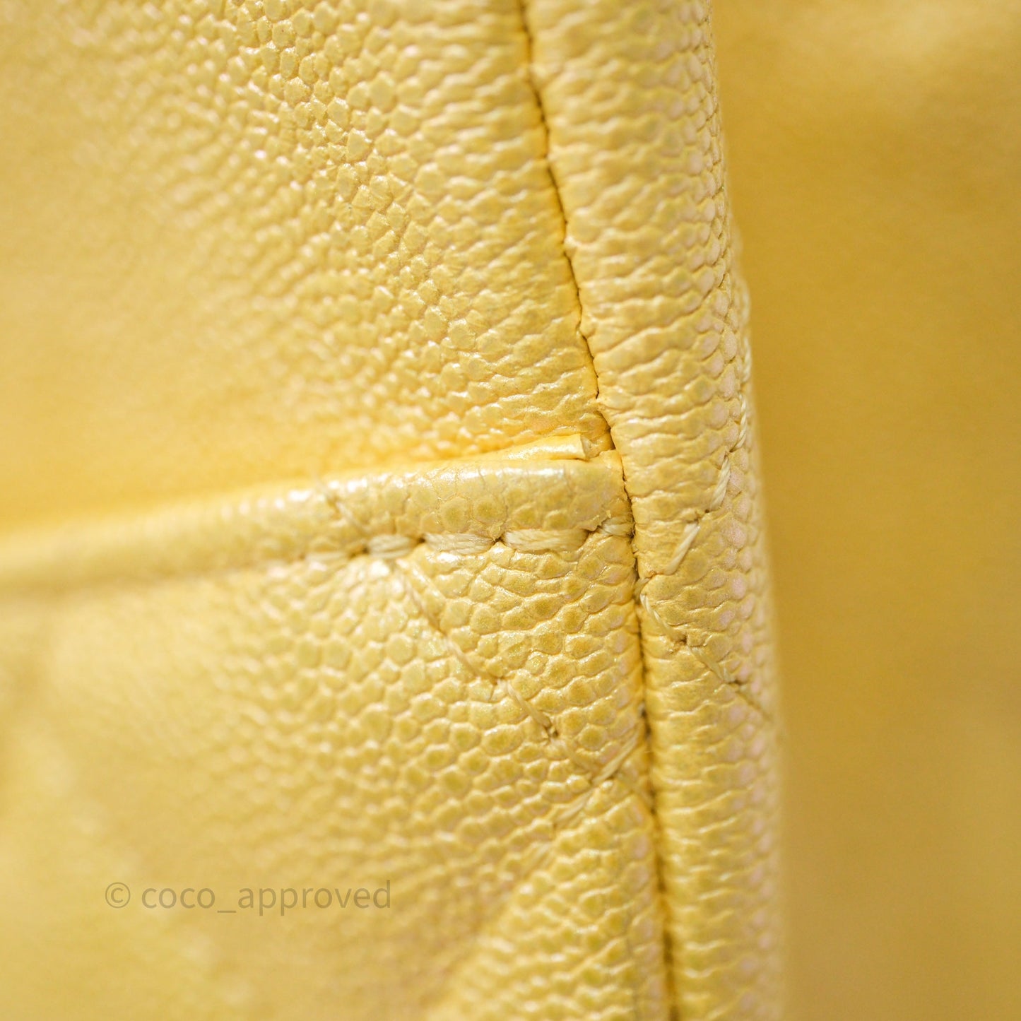 Chanel Classic M/L Medium Flap Quilted Iridescent Yellow Caviar Gold Hardware