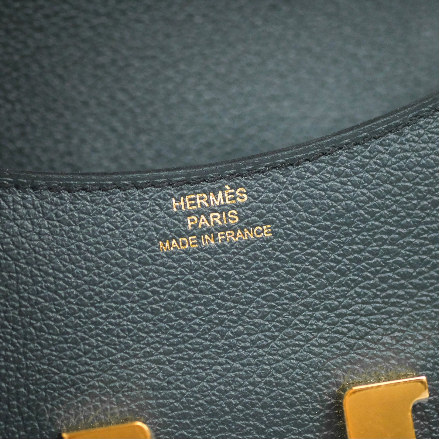 Hermès Constance Slim Wallet Vert Rousseau / Mauve Pale Evercolor Gold Hardware