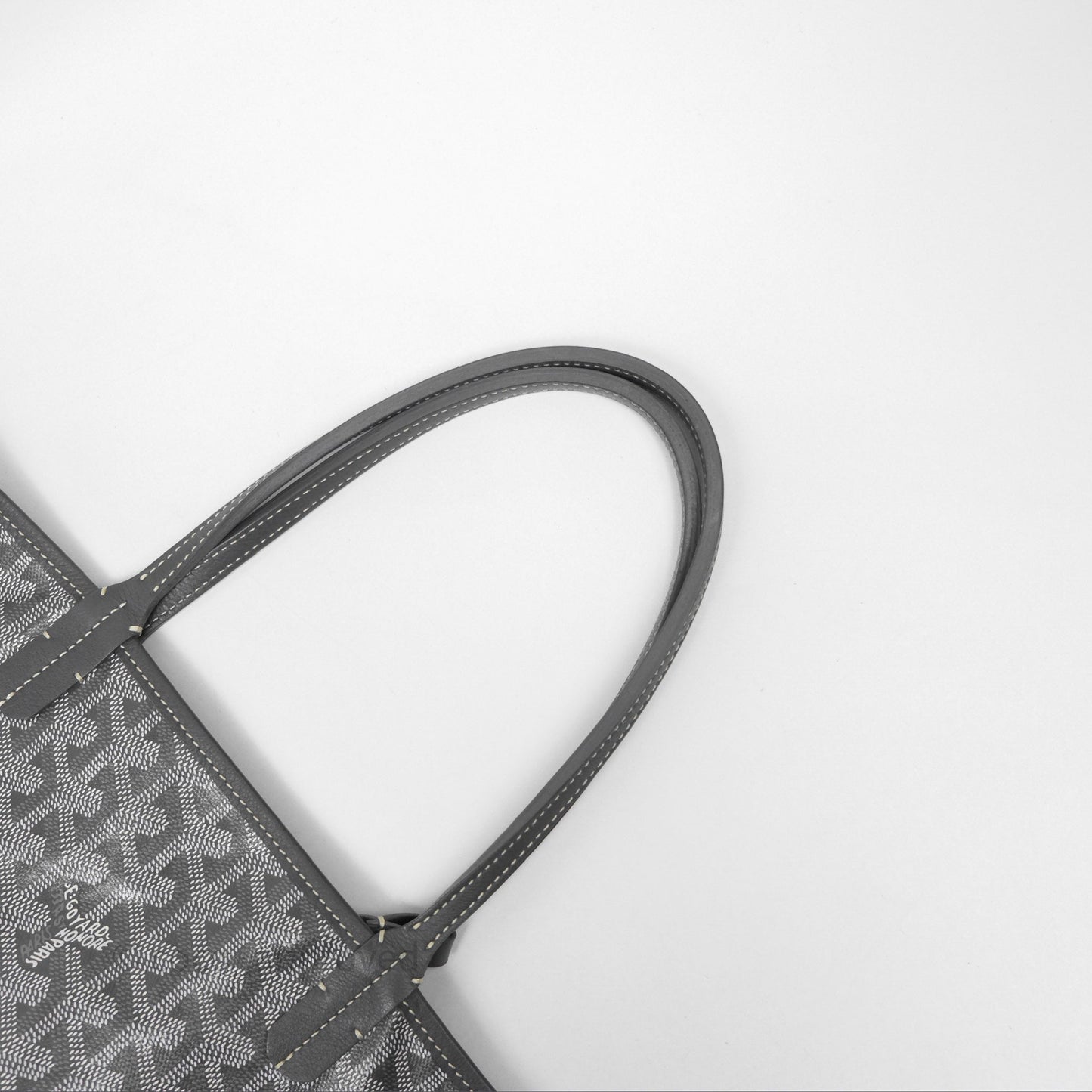 Goyard St Louis Tote PM ⁣⁣⁣⁣⁣⁣⁣⁣⁣⁣⁣⁣⁣⁣⁣⁣⁣⁣⁣⁣Grey