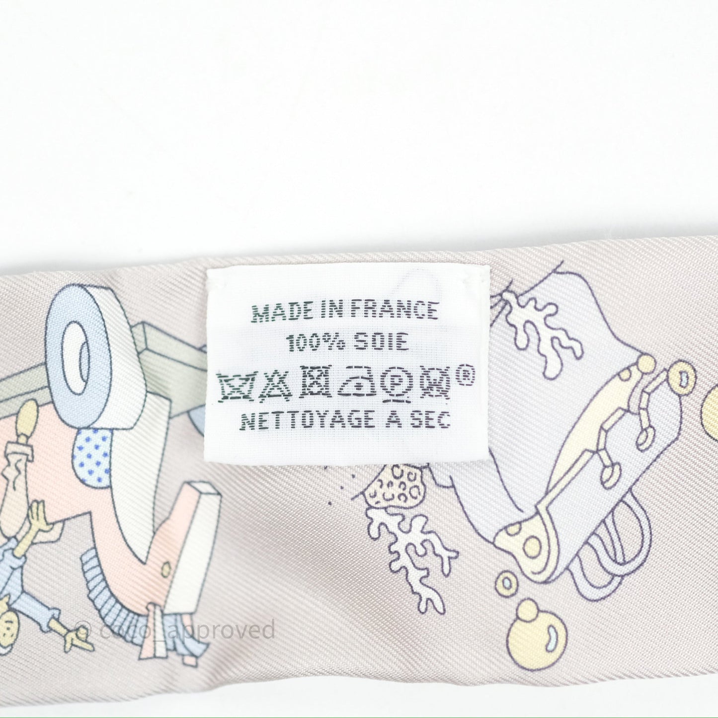 Hermès A Vos Crayons et Carre Libre Silk Twilly