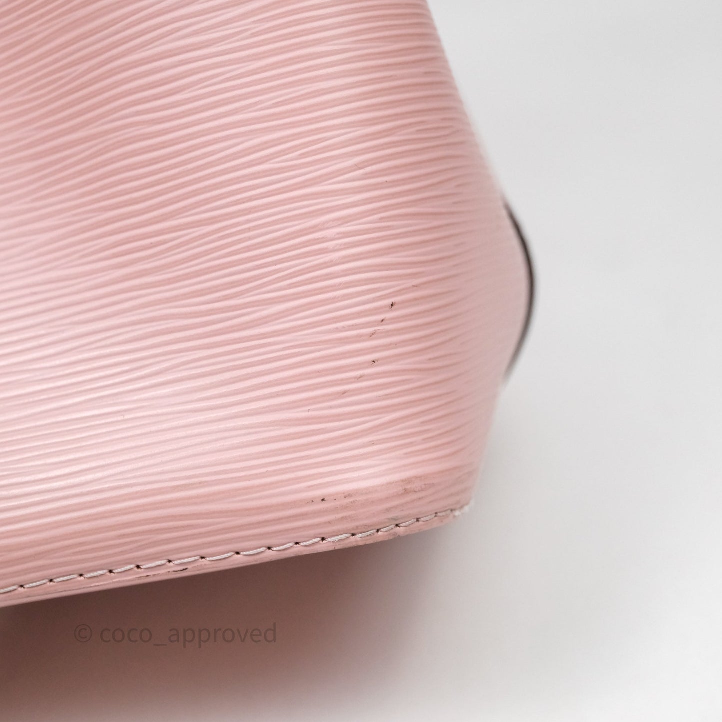 Louis Vuitton Neonoe MM Pink Epi