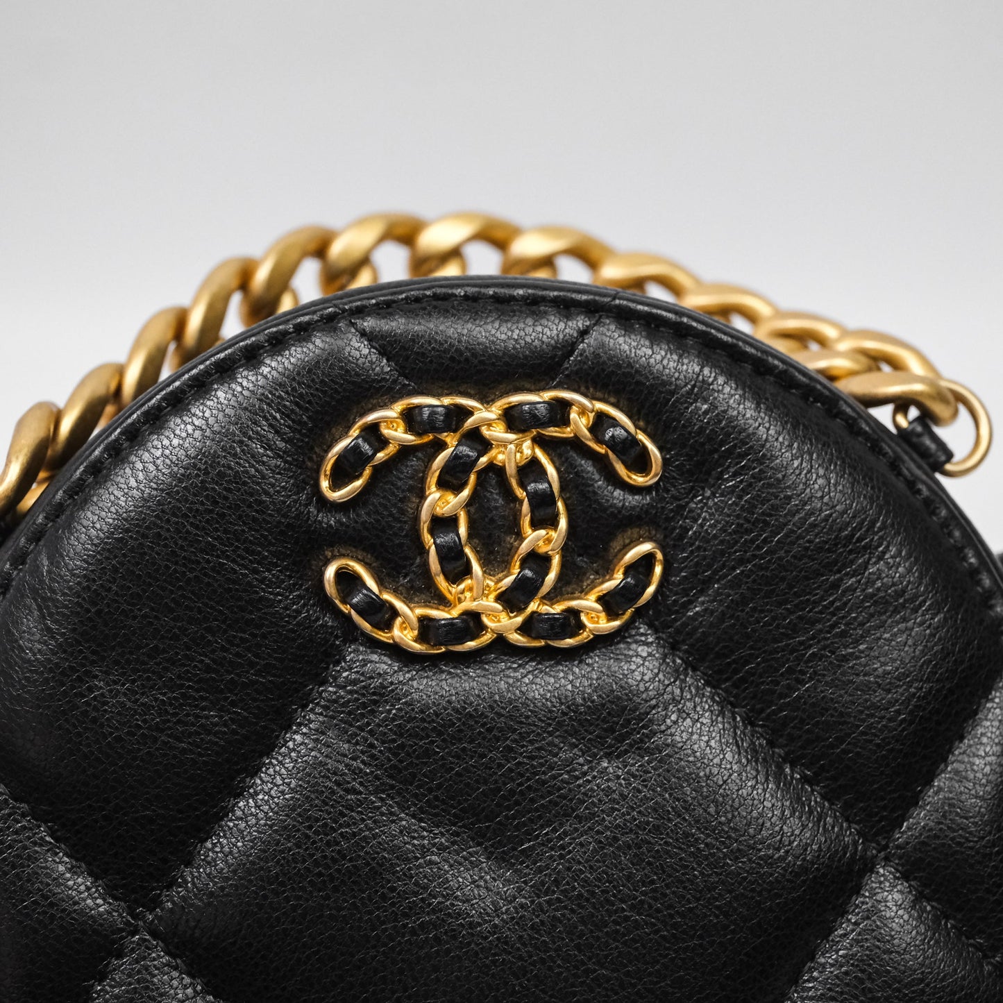 Chanel 19 Round Clutch With Chain Black Mixed Hardware