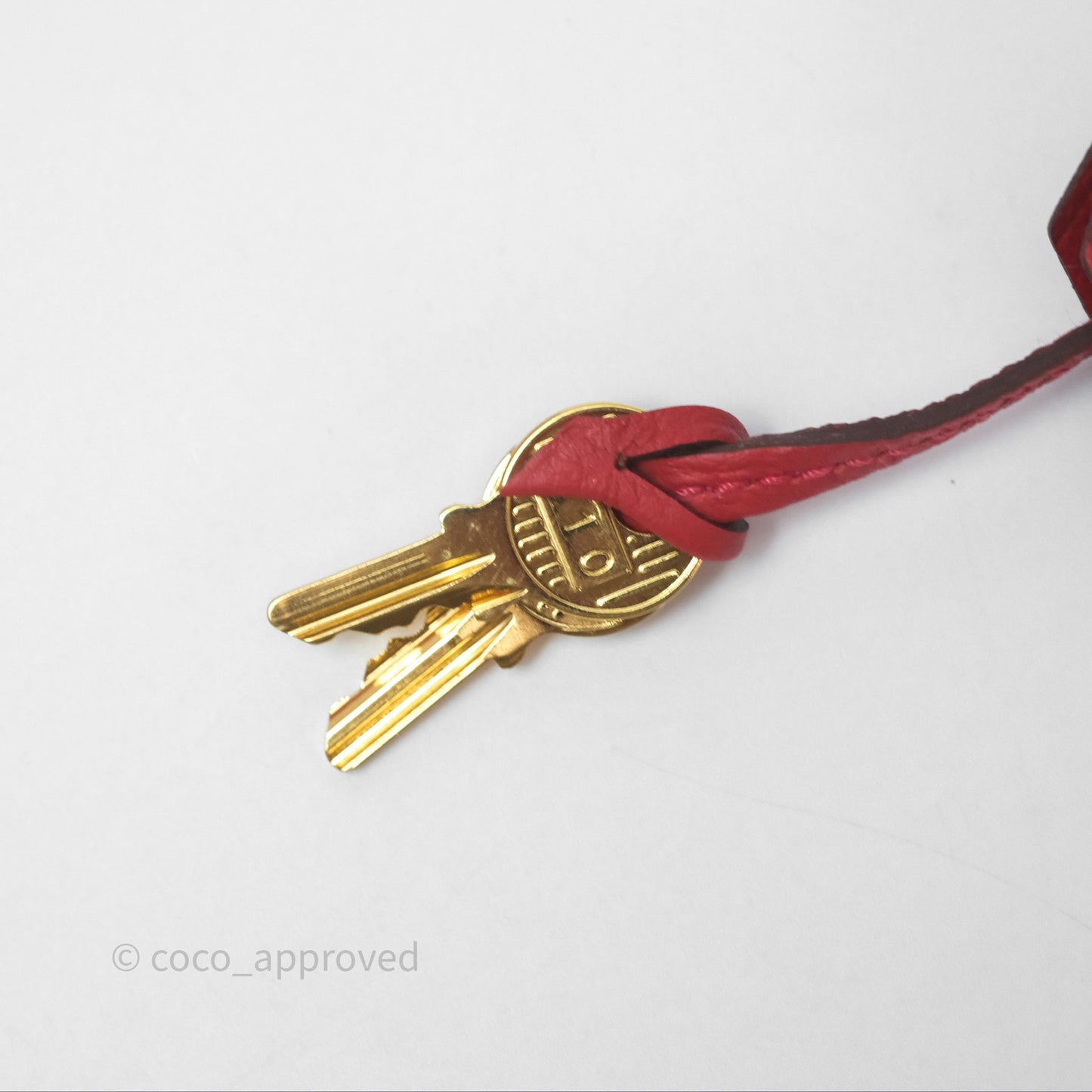 Hermès Kelly 28 Retourne Geranium D5 Togo Gold Hardware