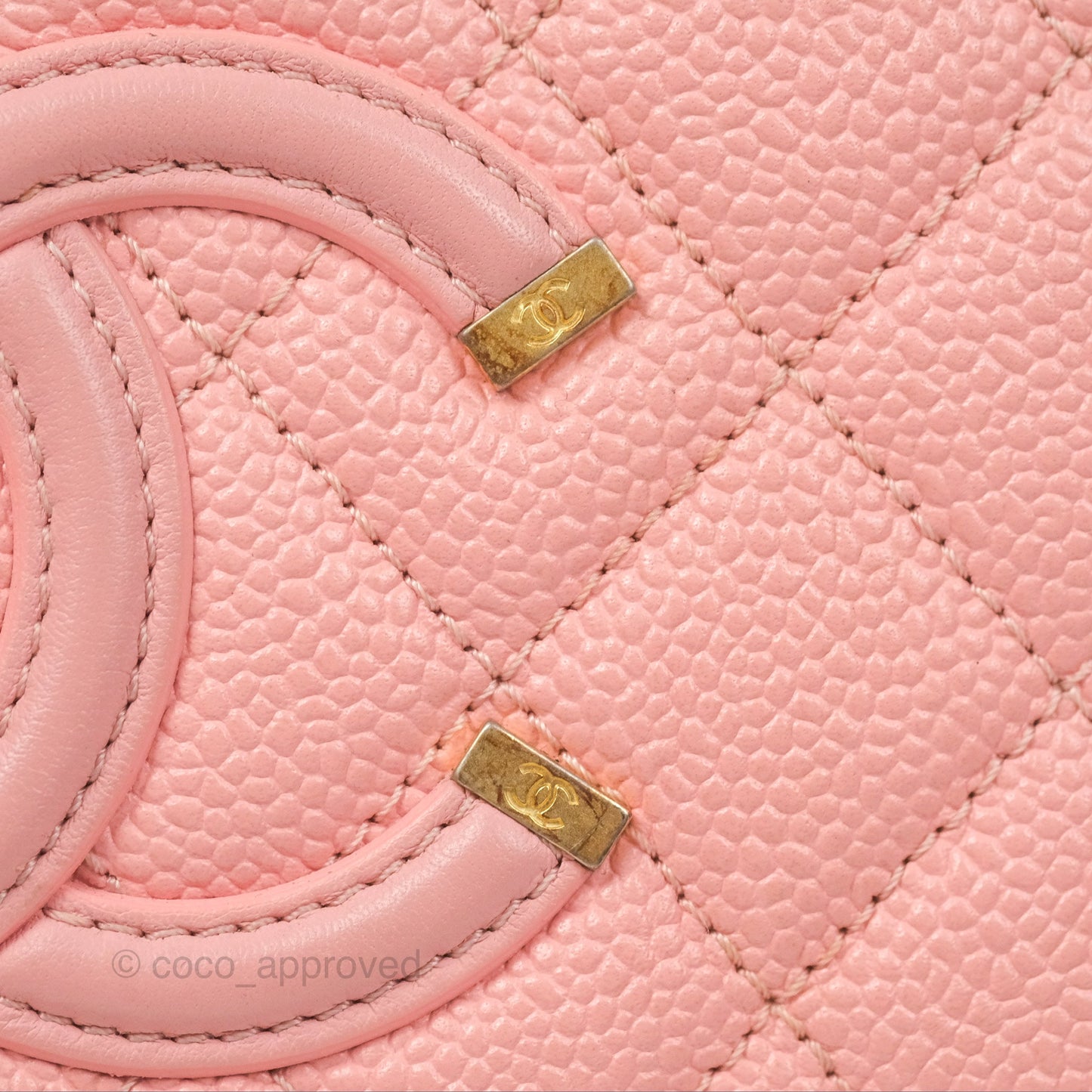Chanel Quilted Medium CC Filigree Vanity Case Pink Caviar Gold Hardware