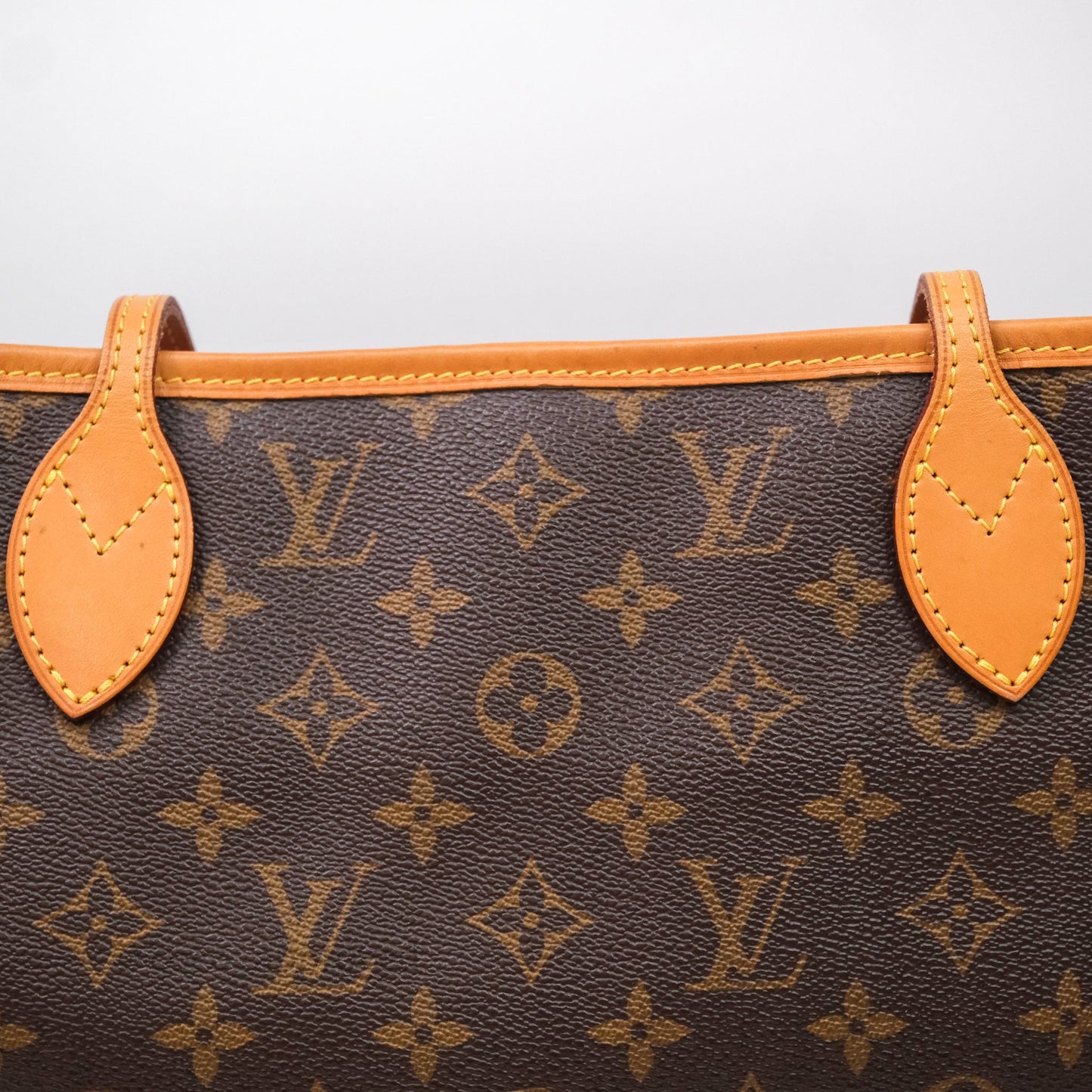 Louis Vuitton Neverfull MM Tote Bag Monogram Canvas
