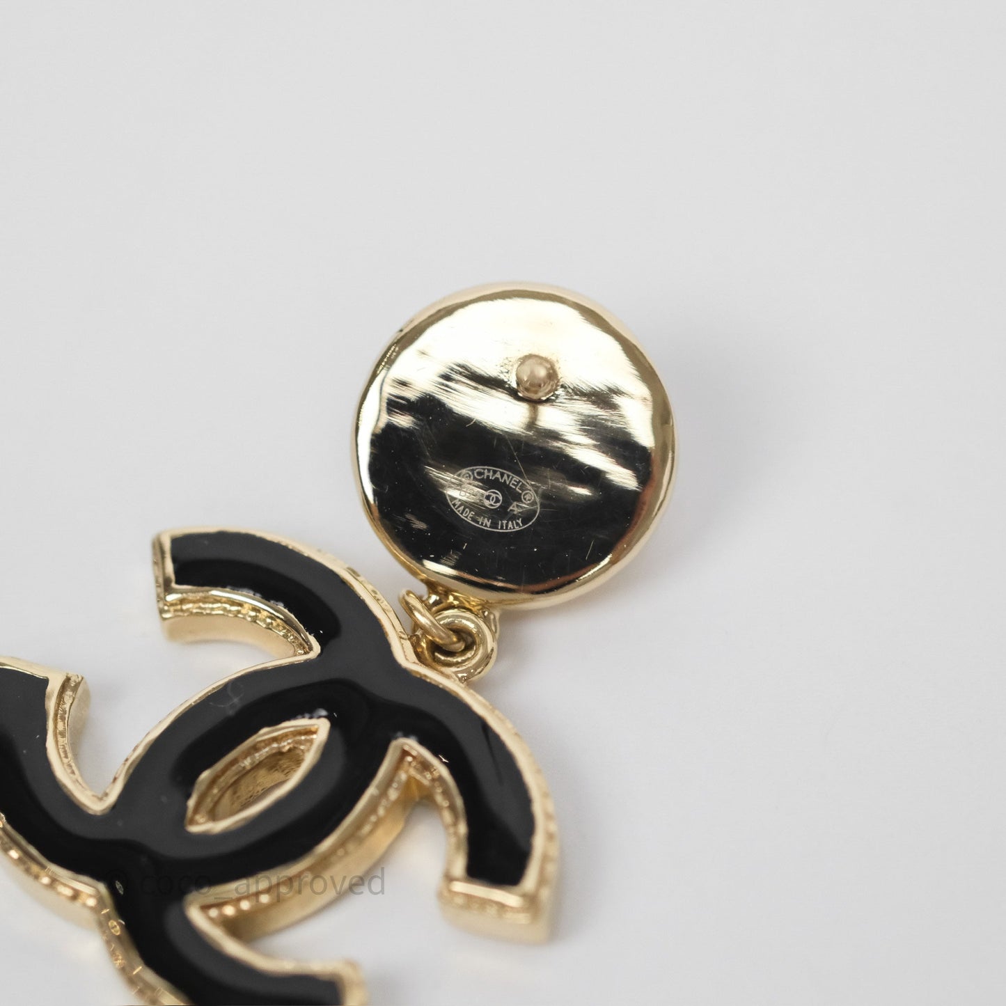 Chanel Round Pearl CC Black Resin Drop Earrings Gold Tone 22A