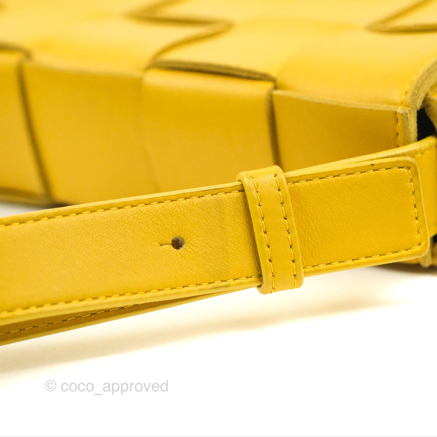 Bottega Veneta Cassette Shoulder Bag Intrecciato Yellow Lambskin