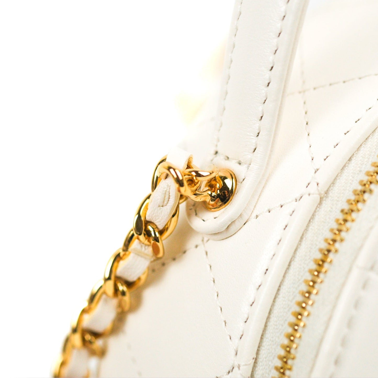 Chanel Small Clutch With Chain White Lambskin Gold Hardware 23C
