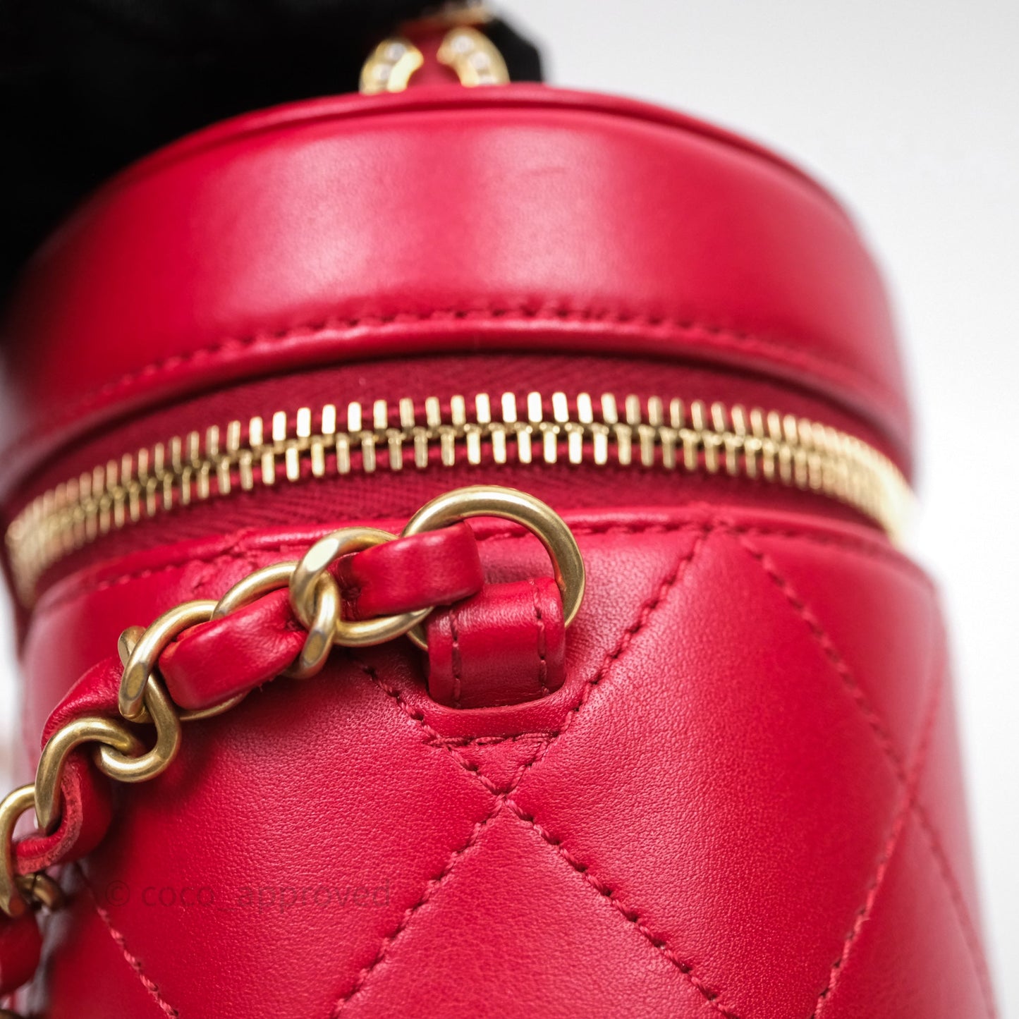 Chanel CC Vanity Case Red Calfskin Aged Gold Hardware