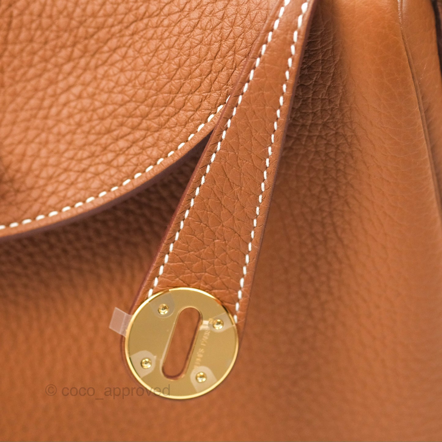 Hermès Lindy 26 Gold Taurillon Clemence Gold Hardware