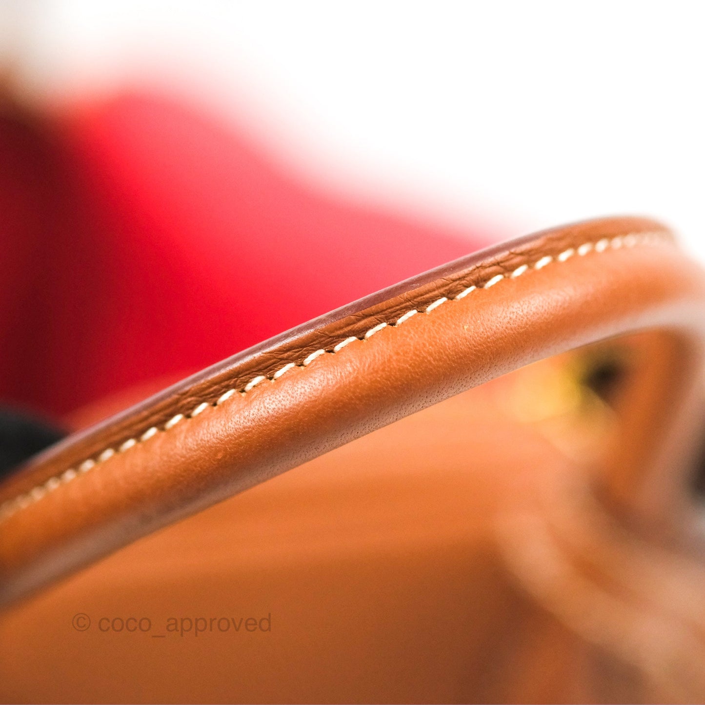 Hermès Lindy 26 Gold Taurillon Clemence Gold Hardware