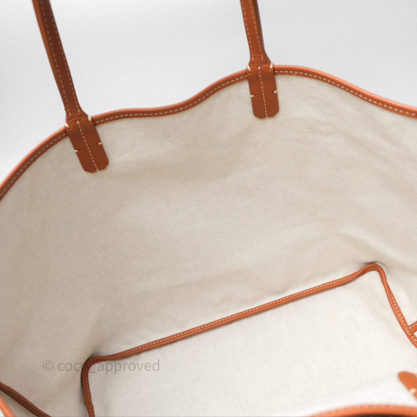 Goyard Saint Louis Tote PM⁣⁣⁣⁣⁣⁣⁣⁣⁣⁣⁣⁣⁣⁣⁣⁣⁣⁣⁣⁣ Black/Tan