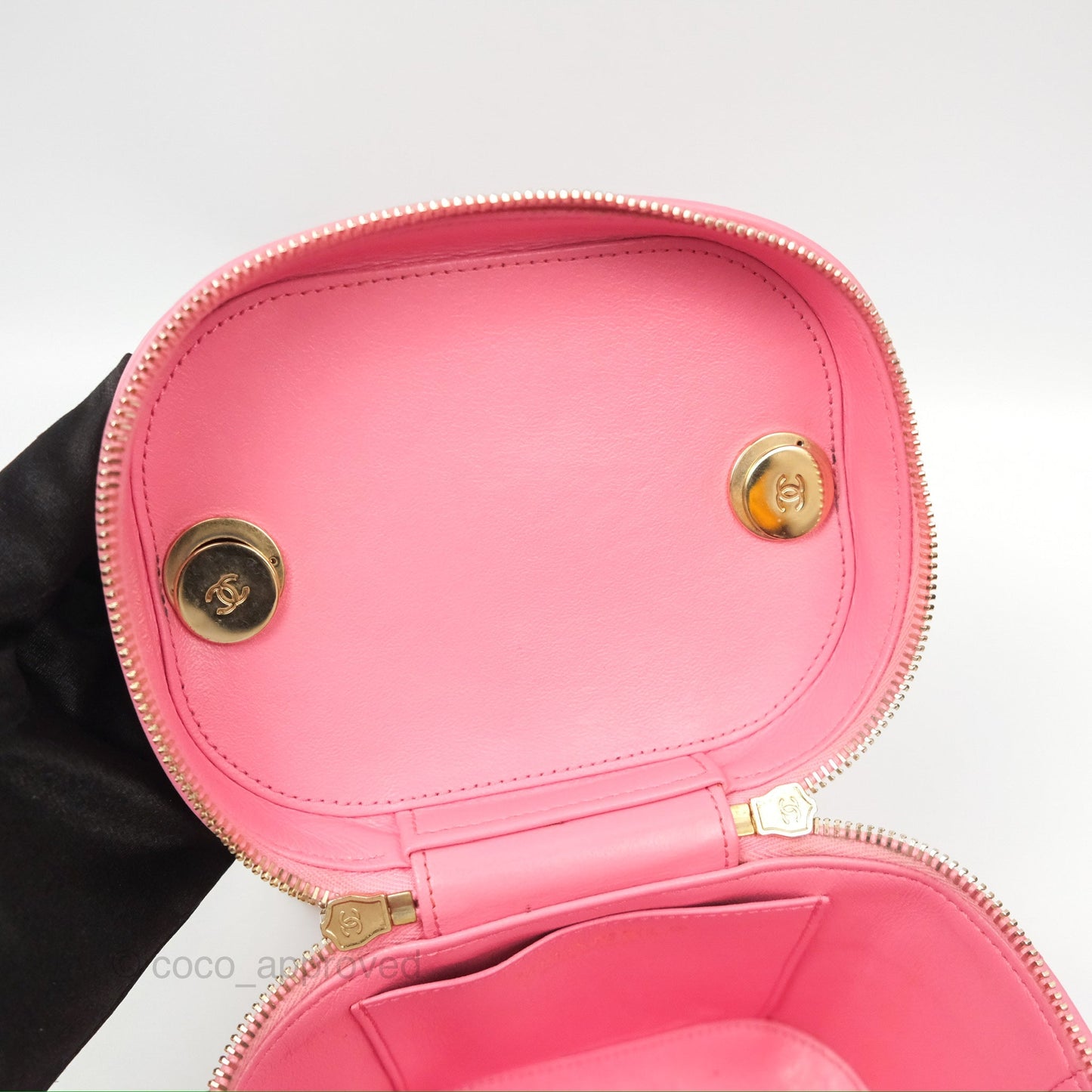 Chanel Small Quilted Top Handle Vanity Case Pink Lambskin Gold Hardware