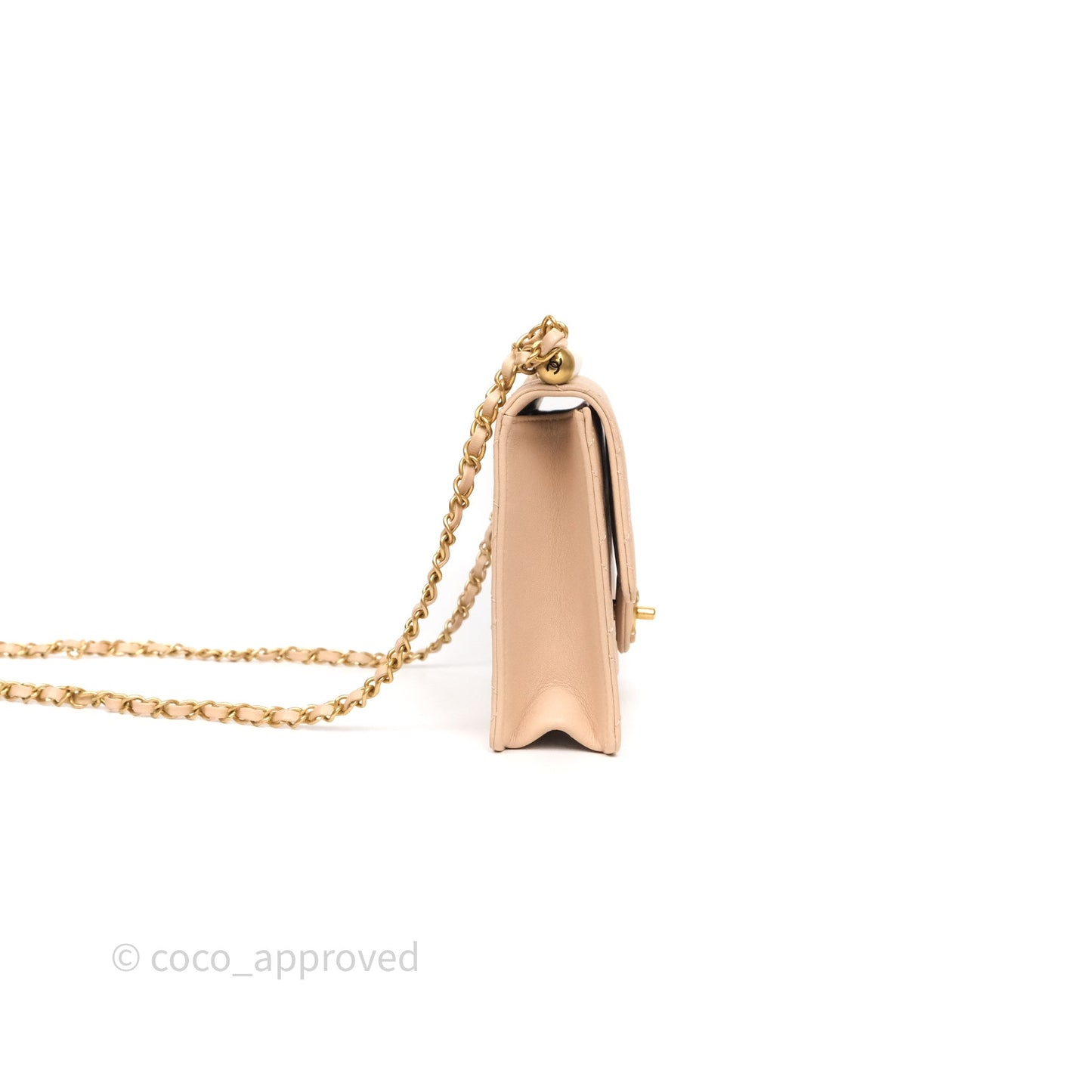 Chanel Chic Pearls Flap Quilted Beige Pink Goatskin Aged Gold Hardware