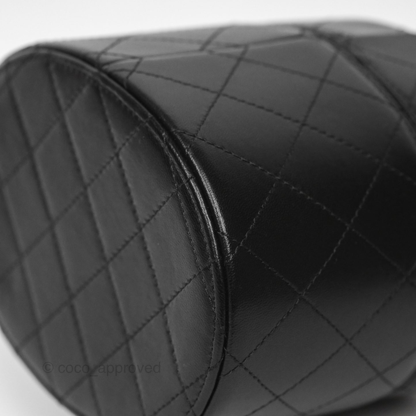 Chanel Quilted Round Vanity Clutch With Chain Black Lambskin Gold Hardware
