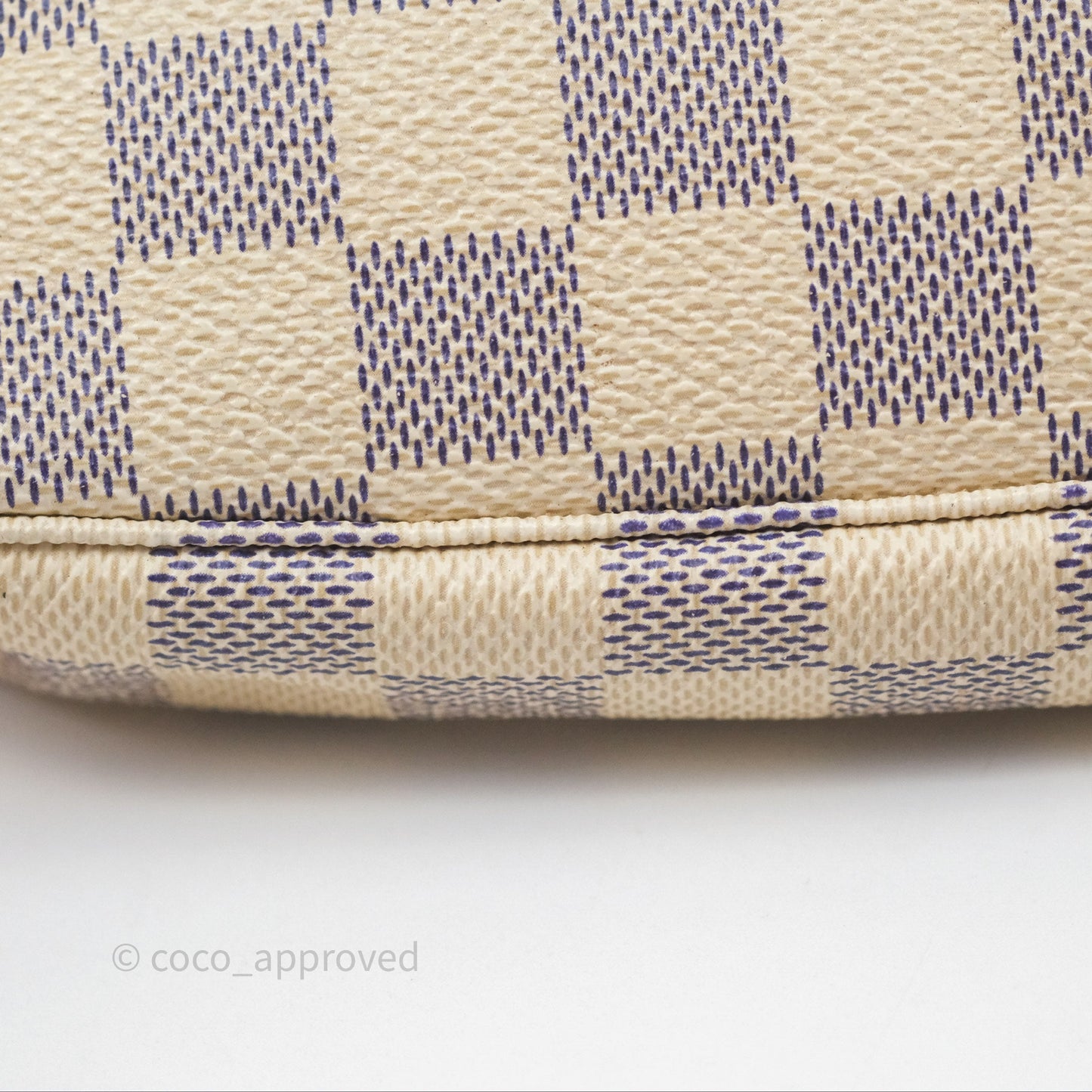 Louis Vuitton Damier Azur Pochette