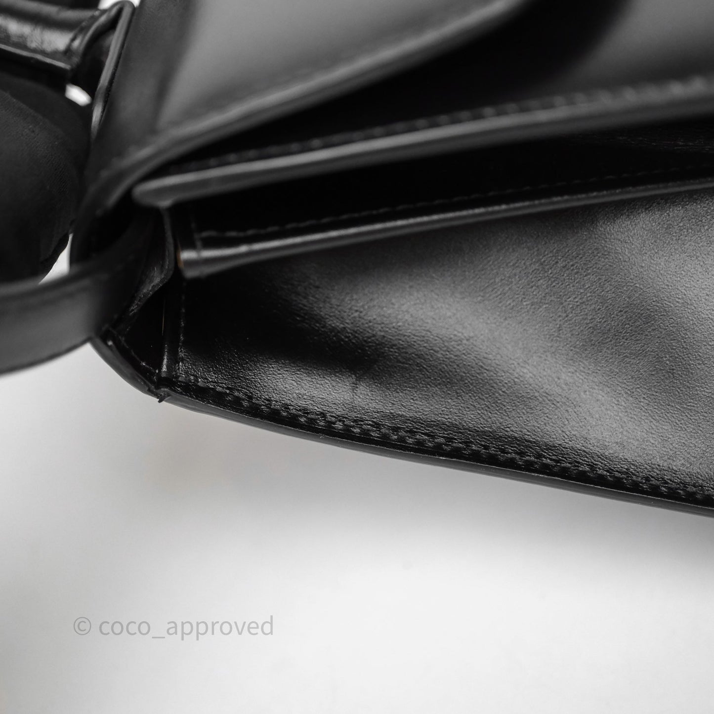 Delvaux Brillant MM Calfskin Black