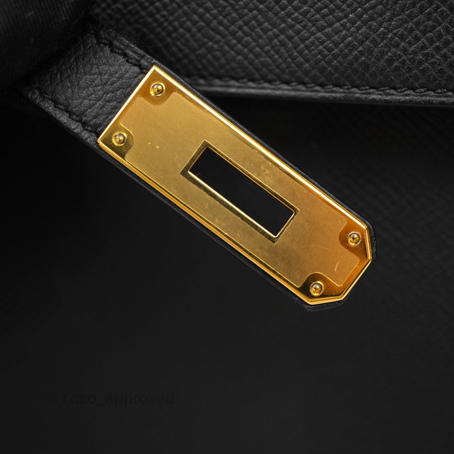 Hermès Kelly 28 Black Epsom Gold Hardware