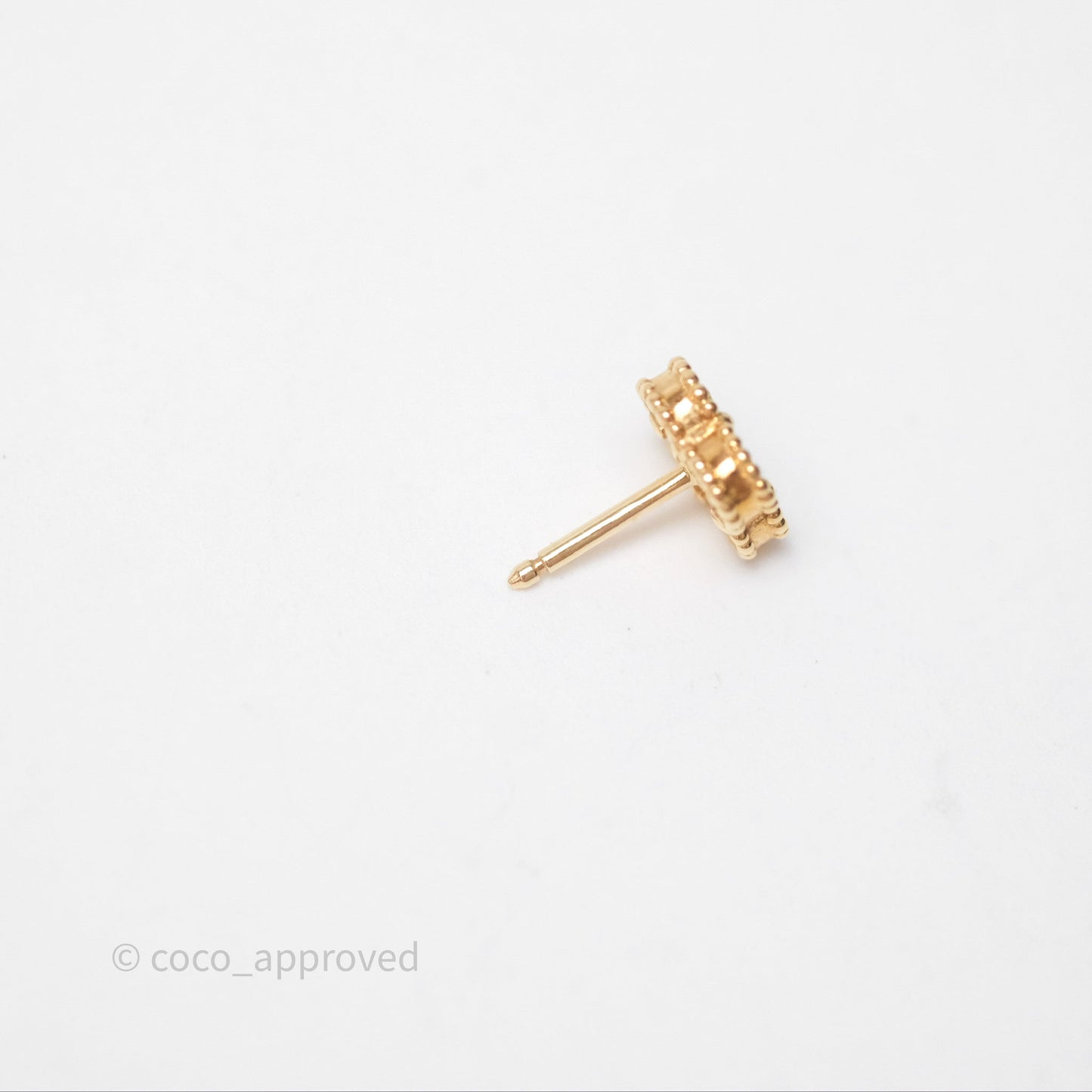 Van Cleef & Arpels Sweet Alhambra Earrings White Mother-of-pearl Yellow Gold