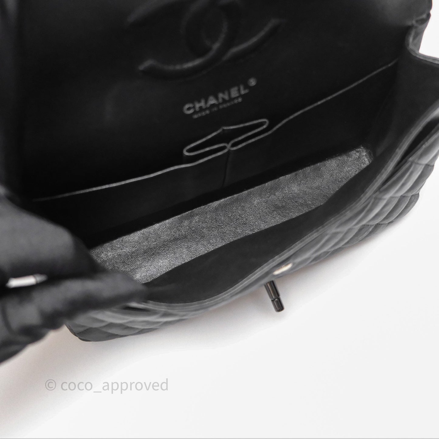 Chanel Classic Quilted M/L Medium Double Flap So Black Calfskin