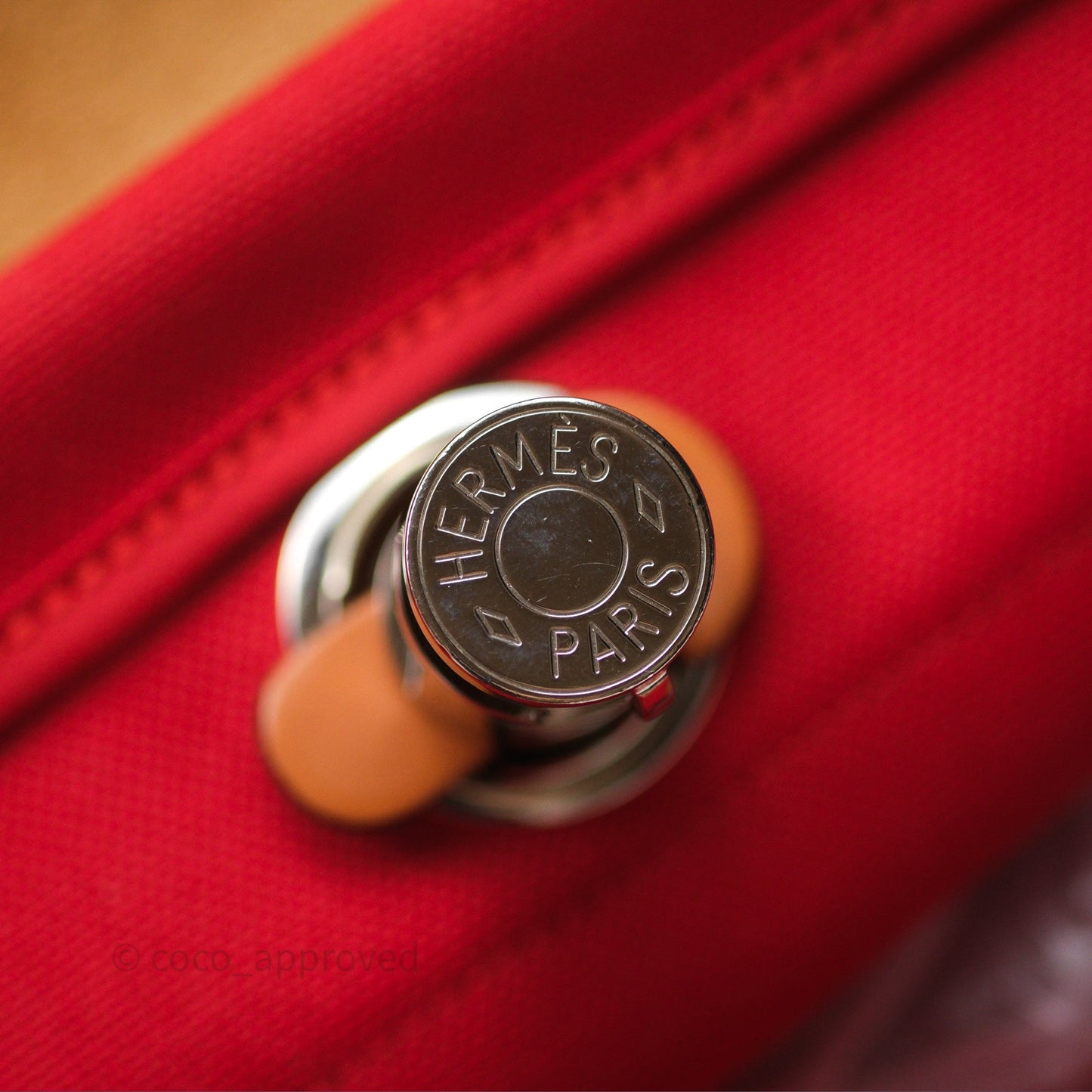 Hermès Herbag Zip 31 Red/Natural Canvas Palladium Hardware