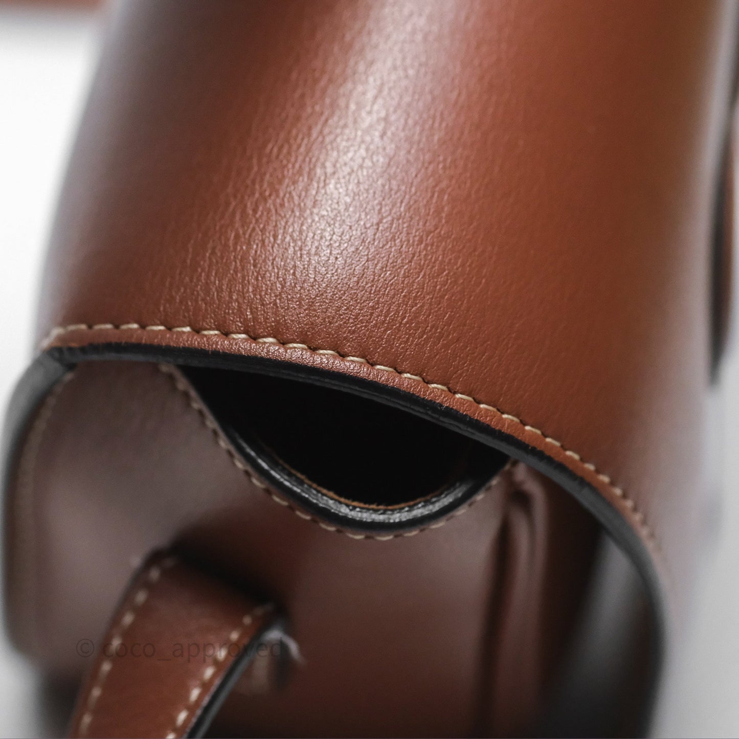Celine Folco Cuir Triomphe in Smooth Calfskin Tan