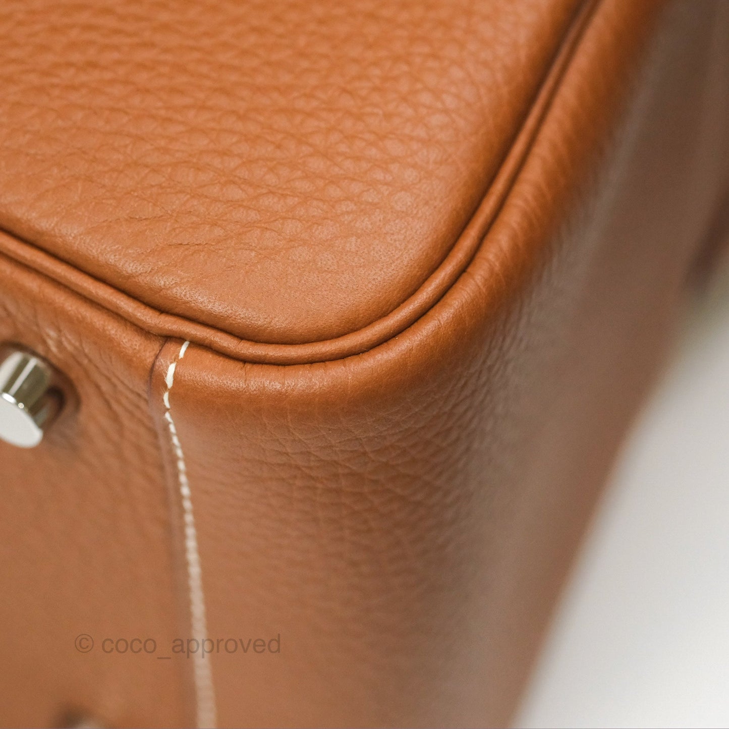 Hermès Lindy 26 Gold Clemence Palladium Hardware