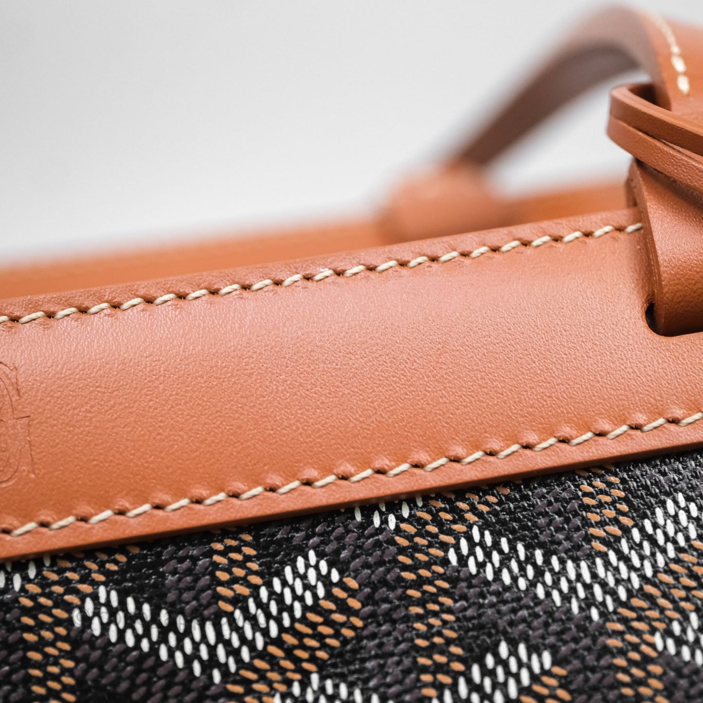 Goyard Goyardine Bellechasse PM Tan