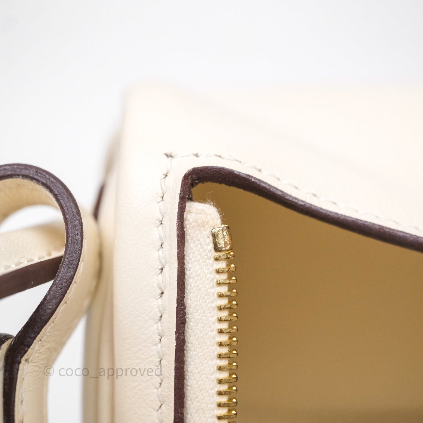 Hermès Mini Lindy 20 Nata I2 Swift Gold Hardware
