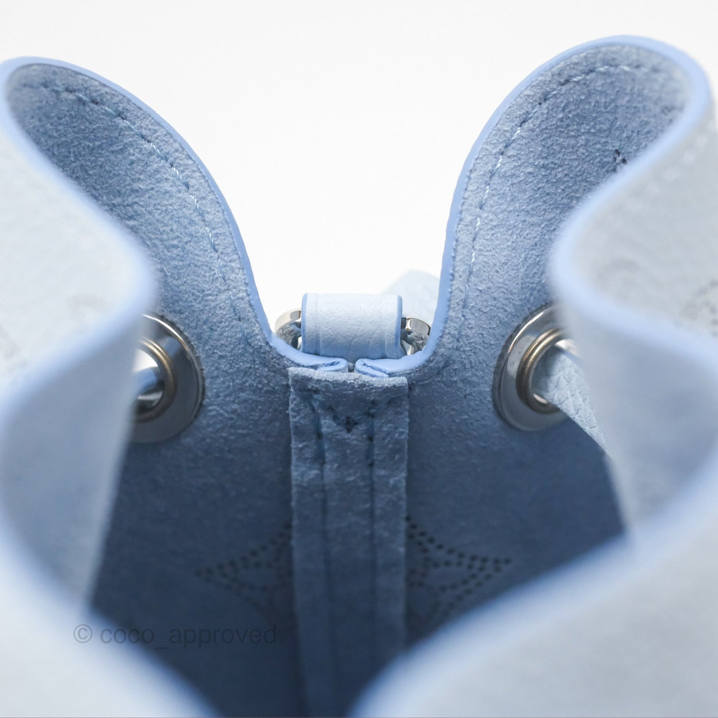Louis Vuitton Bella Blue Nuage Mahina Calfskin