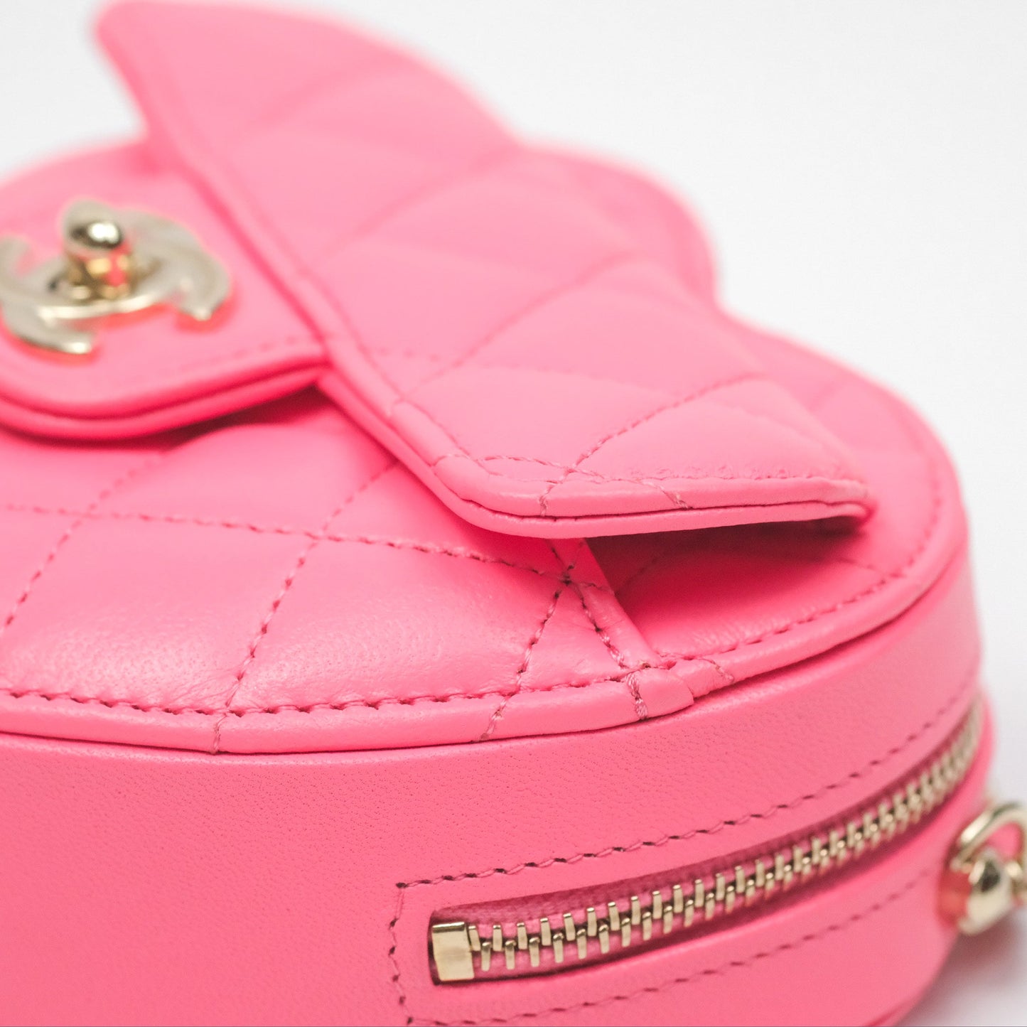 Chanel Small Heart Bag Pink Lambskin Gold Hardware 22S
