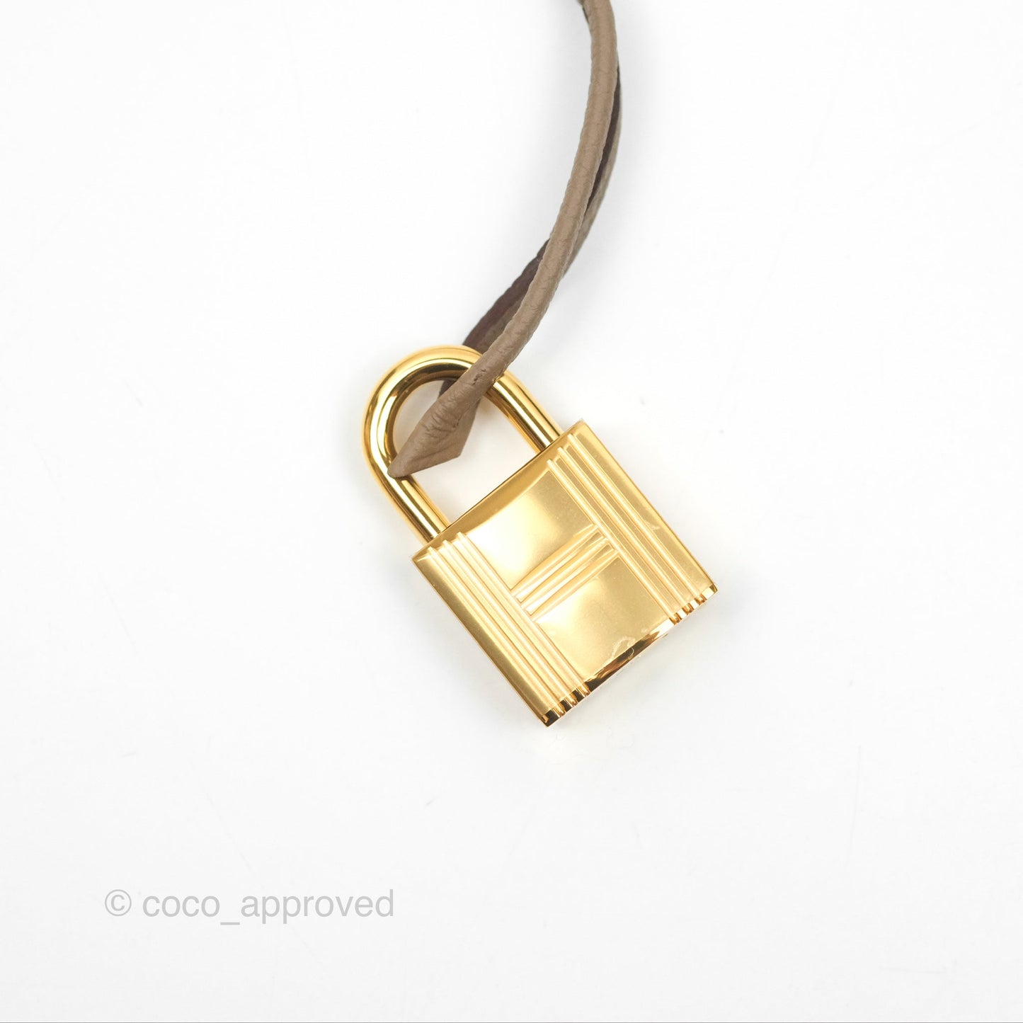 Hermès Kelly 28 Retourne Etoupe Togo Gold Hardware