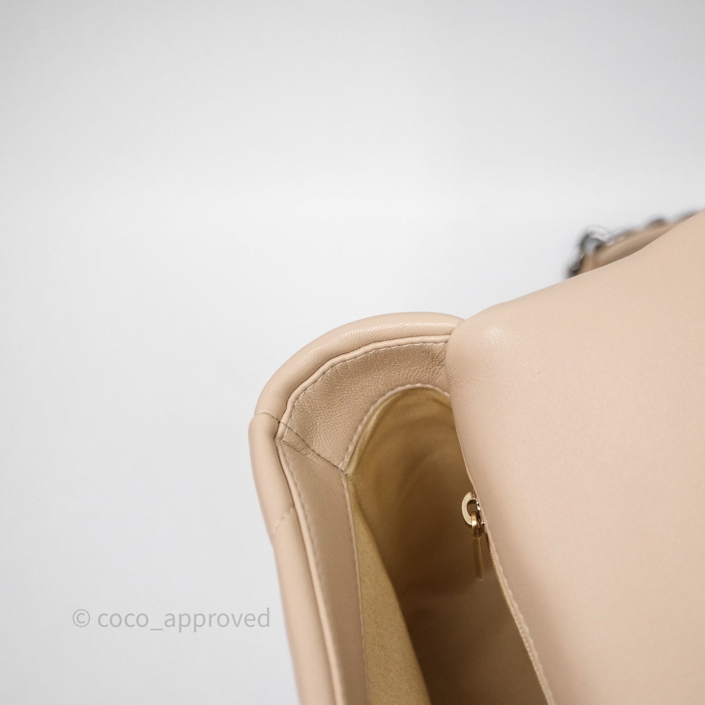 Chanel 19 Small Beige Lambskin Mixed Hardware