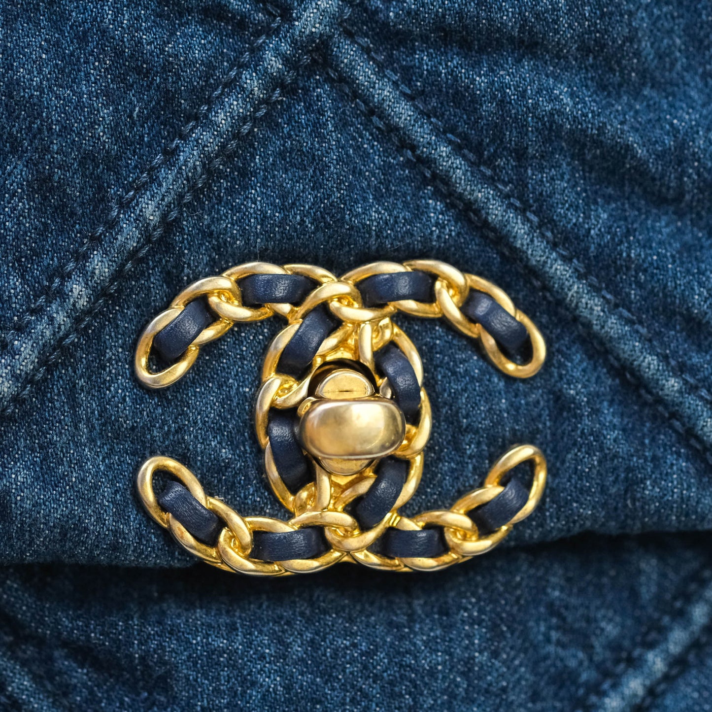 Chanel 19 Medium Dark Denim Mixed Hardware
