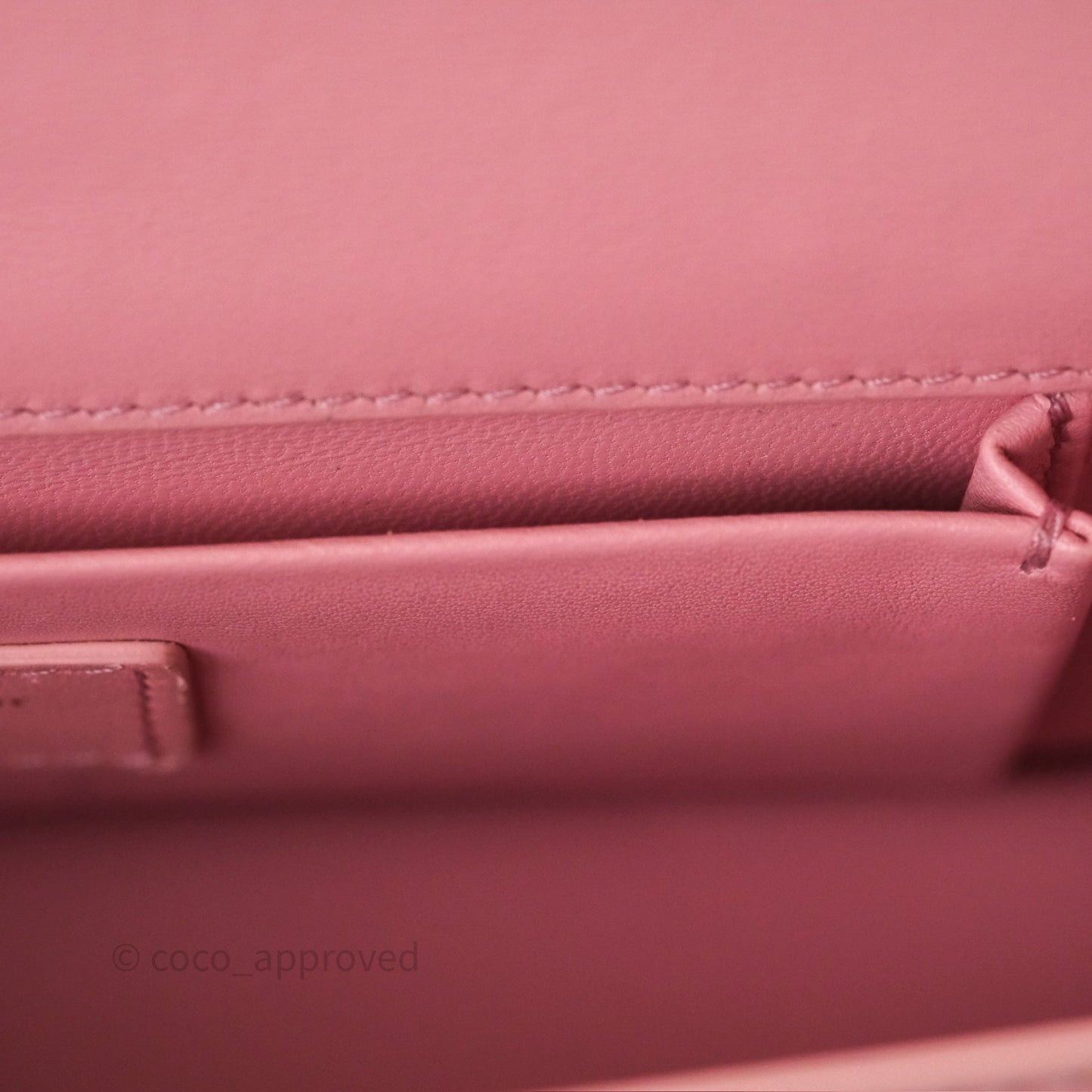 Dior 30 Montaigne East-West Chain Bag Pink