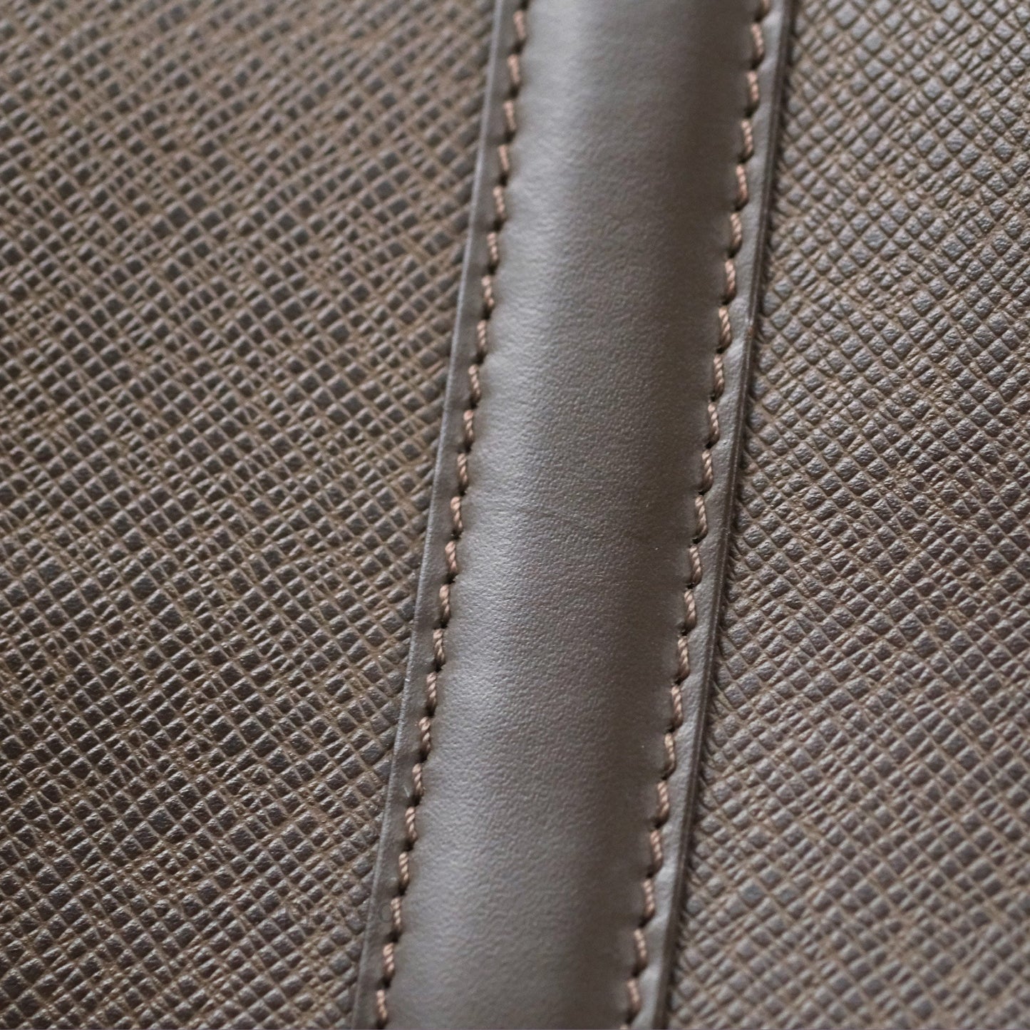 Louis Vuitton Vintage Kendall PM in Brown Taiga Leather