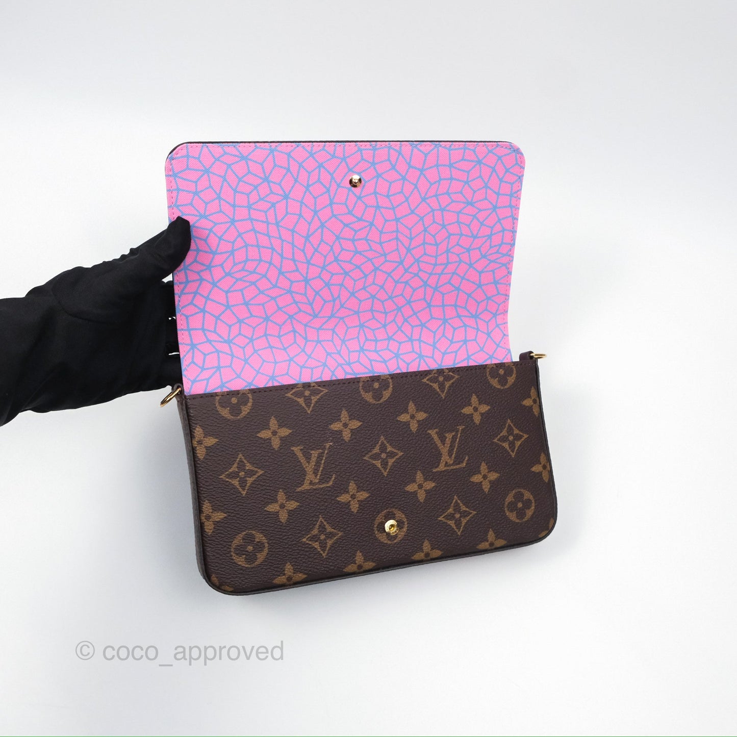 Louis Vuitton X Yayoi Kusama Pochette Felicie in Monogram Pumpkins