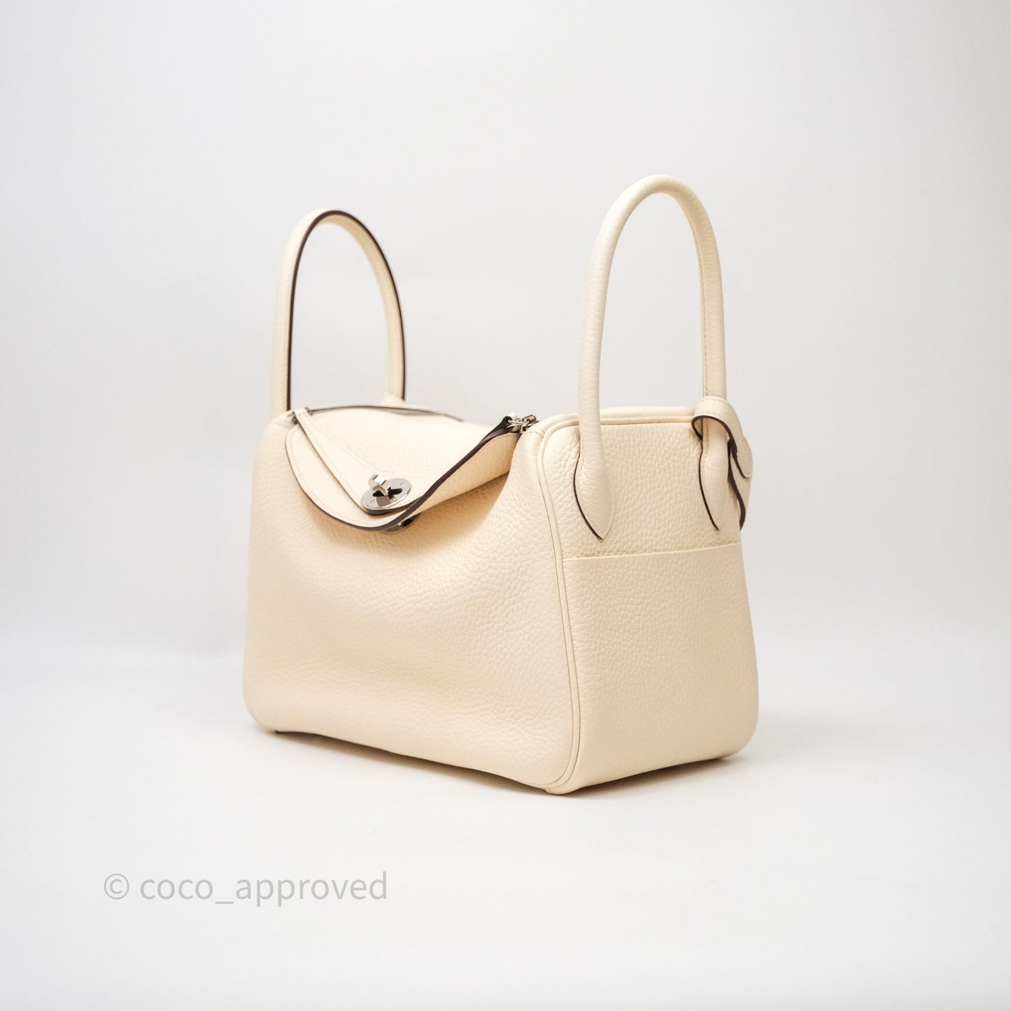 Hermès Lindy 26 Nata I2 Taurillon Clemence Palladium Hardware