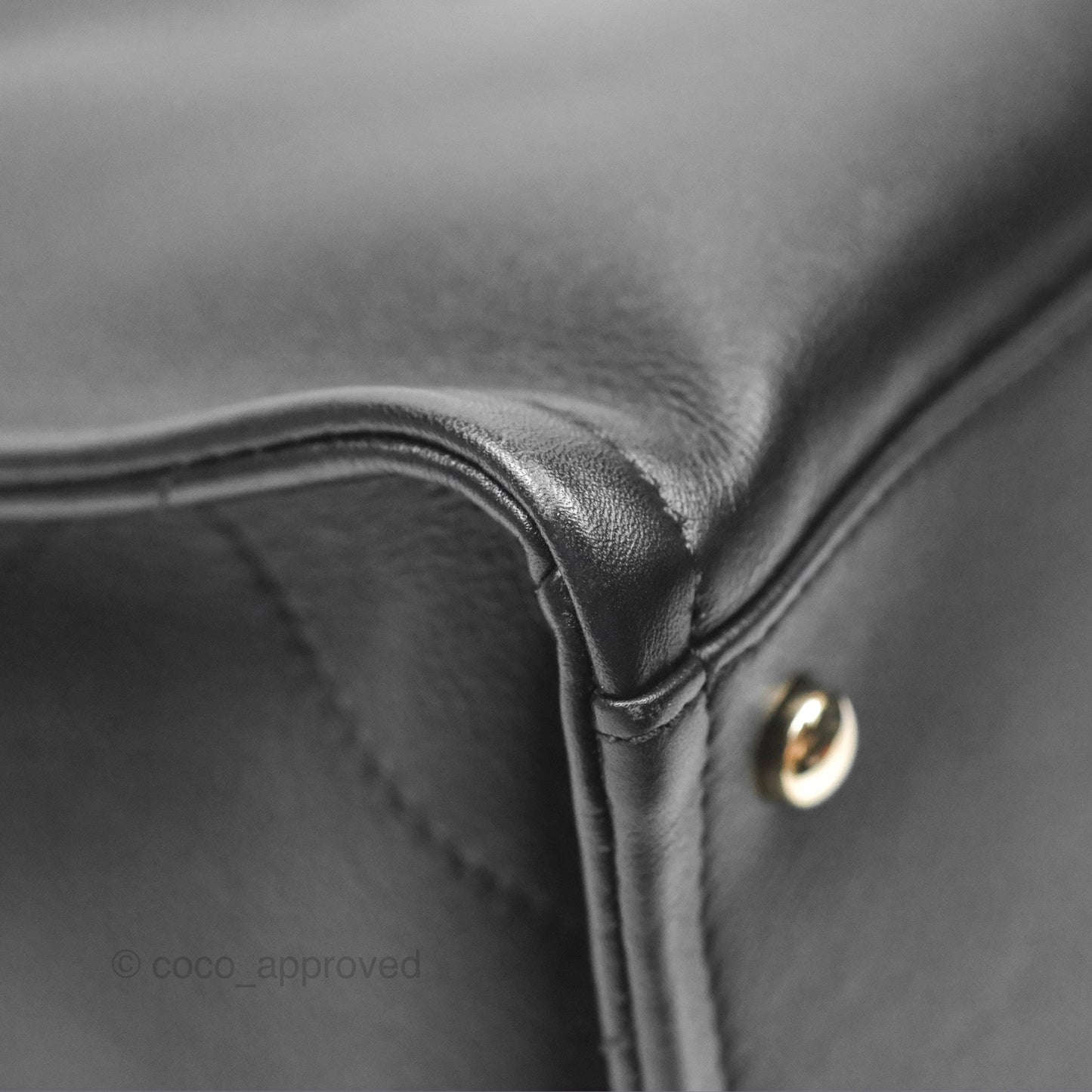 Chanel CC Zipped Shopping Tote Calfskin Gold Hardware