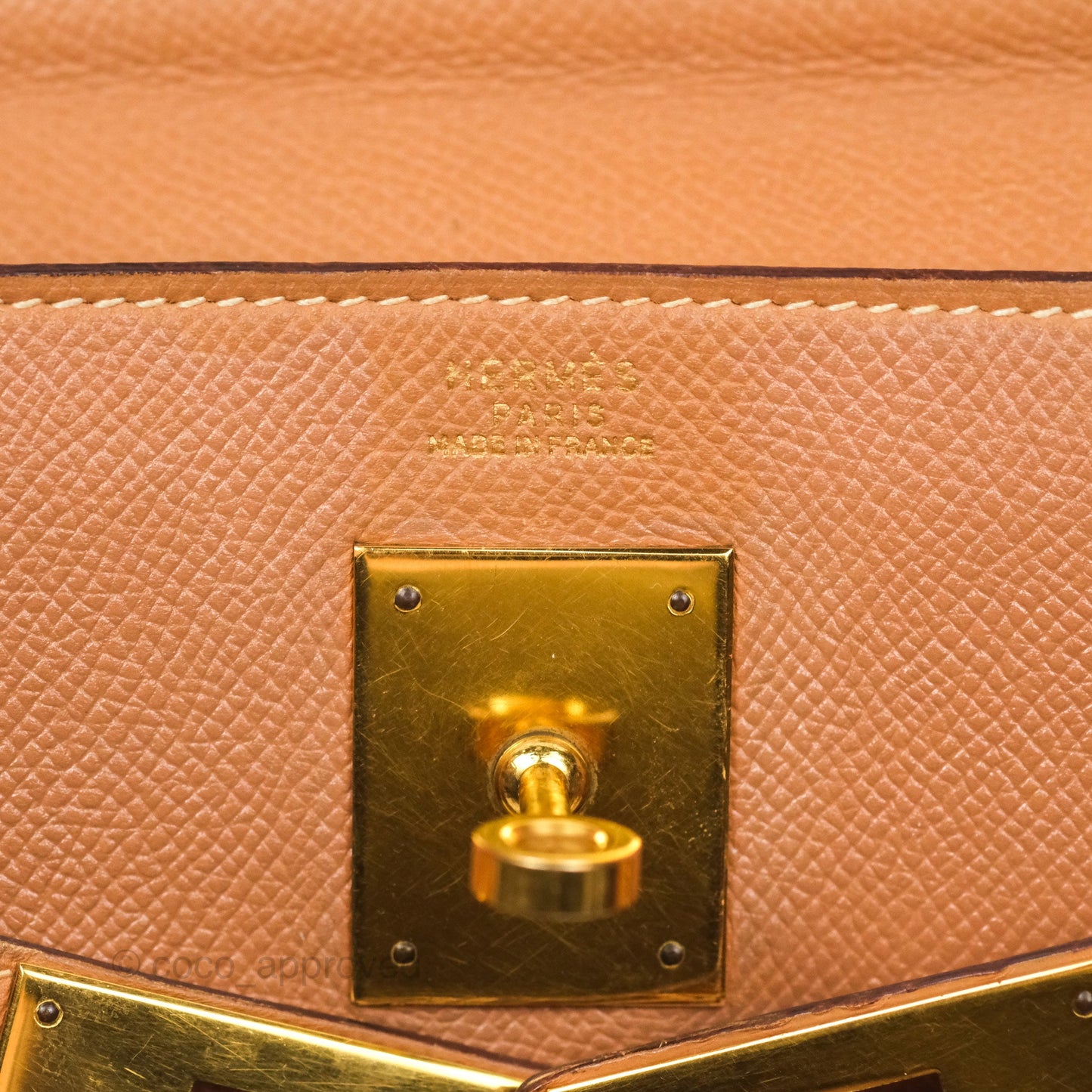 Hermes Vintage Kelly 32 Retourne Natural Gold Hardware