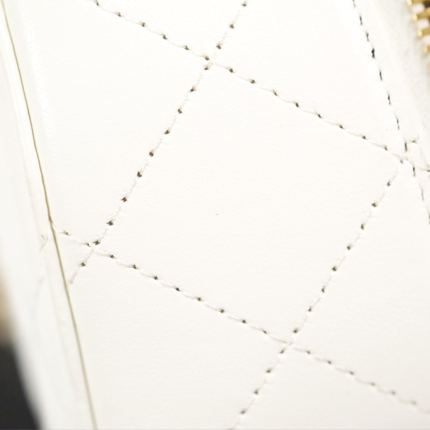 Chanel Small Clutch With Chain White Lambskin Gold Hardware 23C