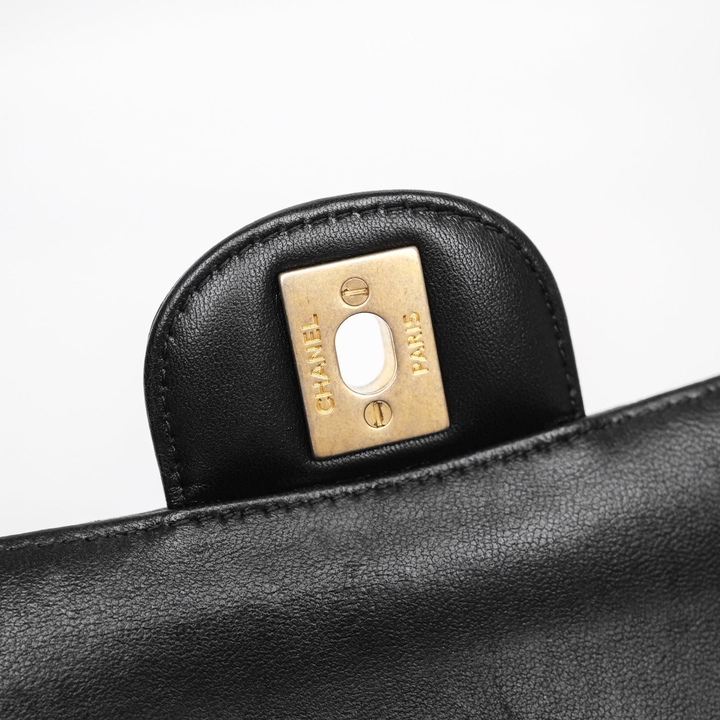 Chanel Classic Medium Flap Chevron Black Lambskin Aged Gold Hardware