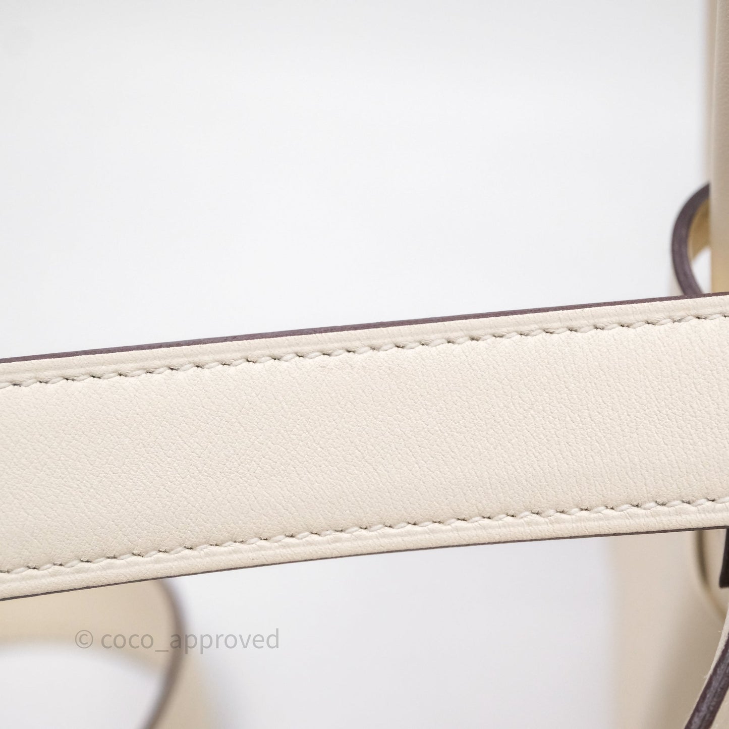 Hermès Mini Lindy 20 Nata I2 Swift Gold Hardware