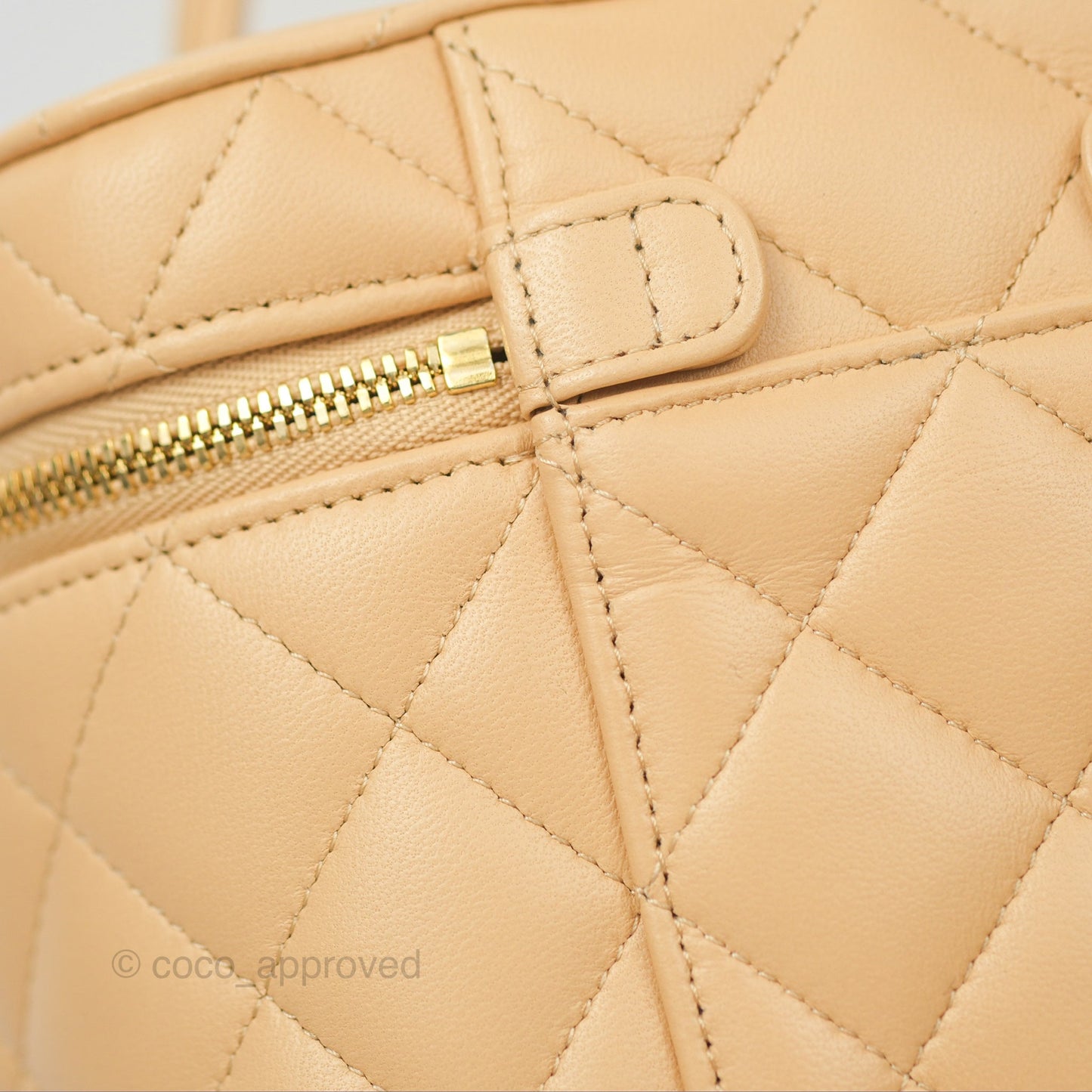Chanel Small Quilted Top Handle Vanity Case Beige Lambskin Gold Hardware