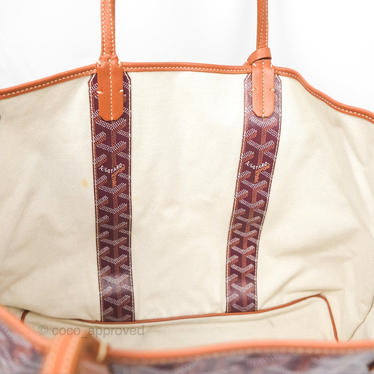 Goyard St Louis Pertuis Tote PM ⁣⁣⁣⁣⁣⁣⁣⁣⁣⁣⁣⁣⁣⁣⁣⁣⁣⁣⁣⁣Burgundy