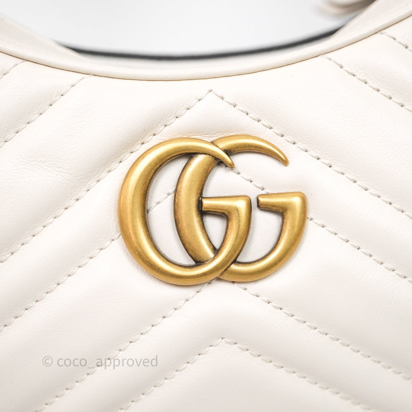 Gucci GG Marmont Half Moon-shaped Hobo Bag White