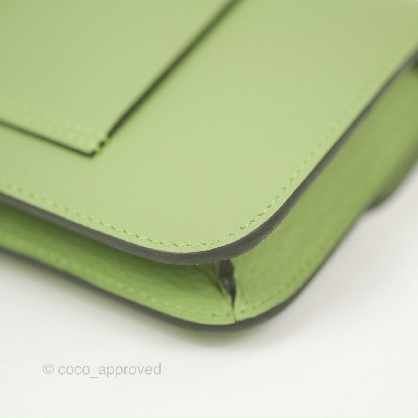 Hermès Constance Slim Wallet Vert Criquet Evercolour Gold Hardware